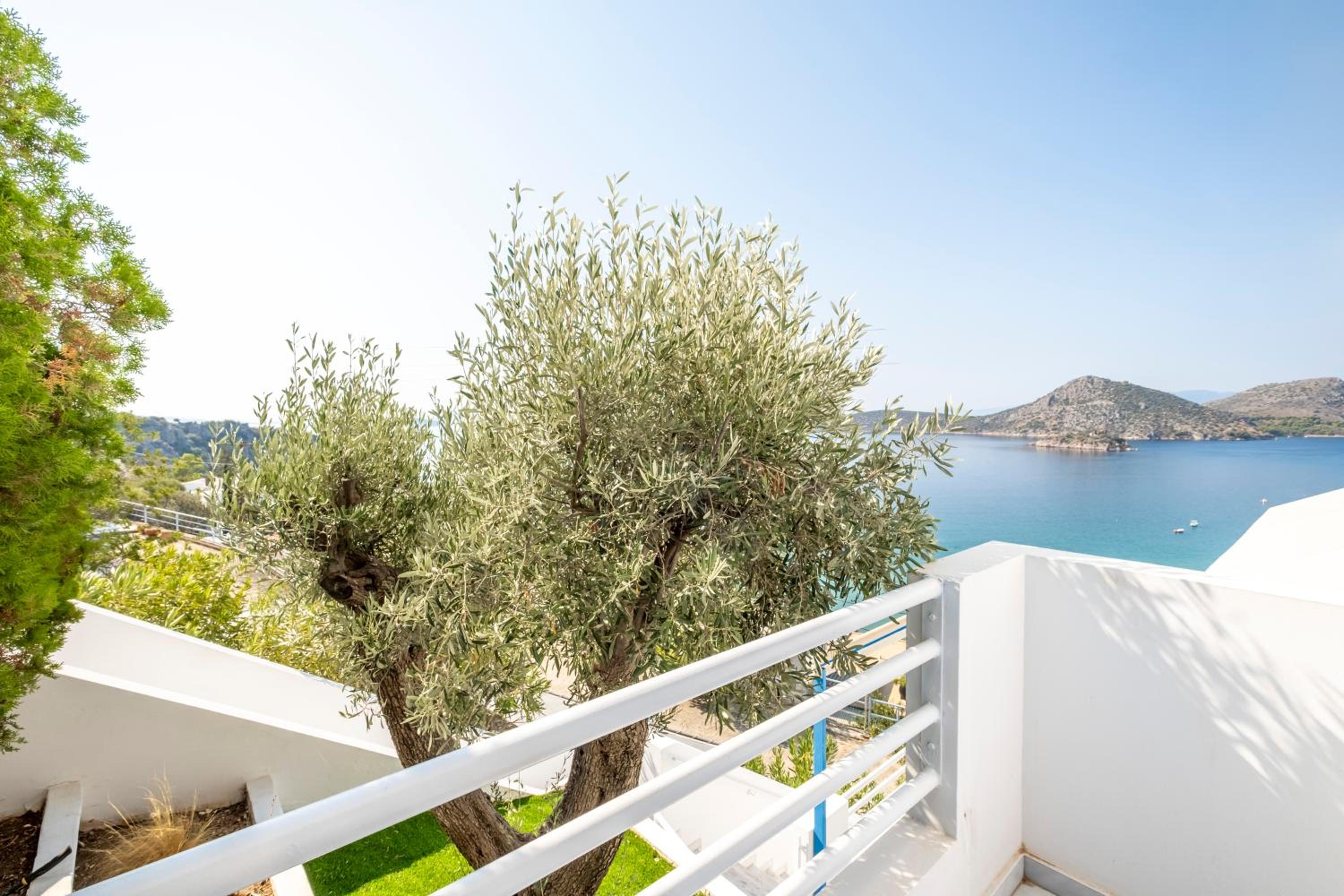 Tolo Beachfront Apartments
