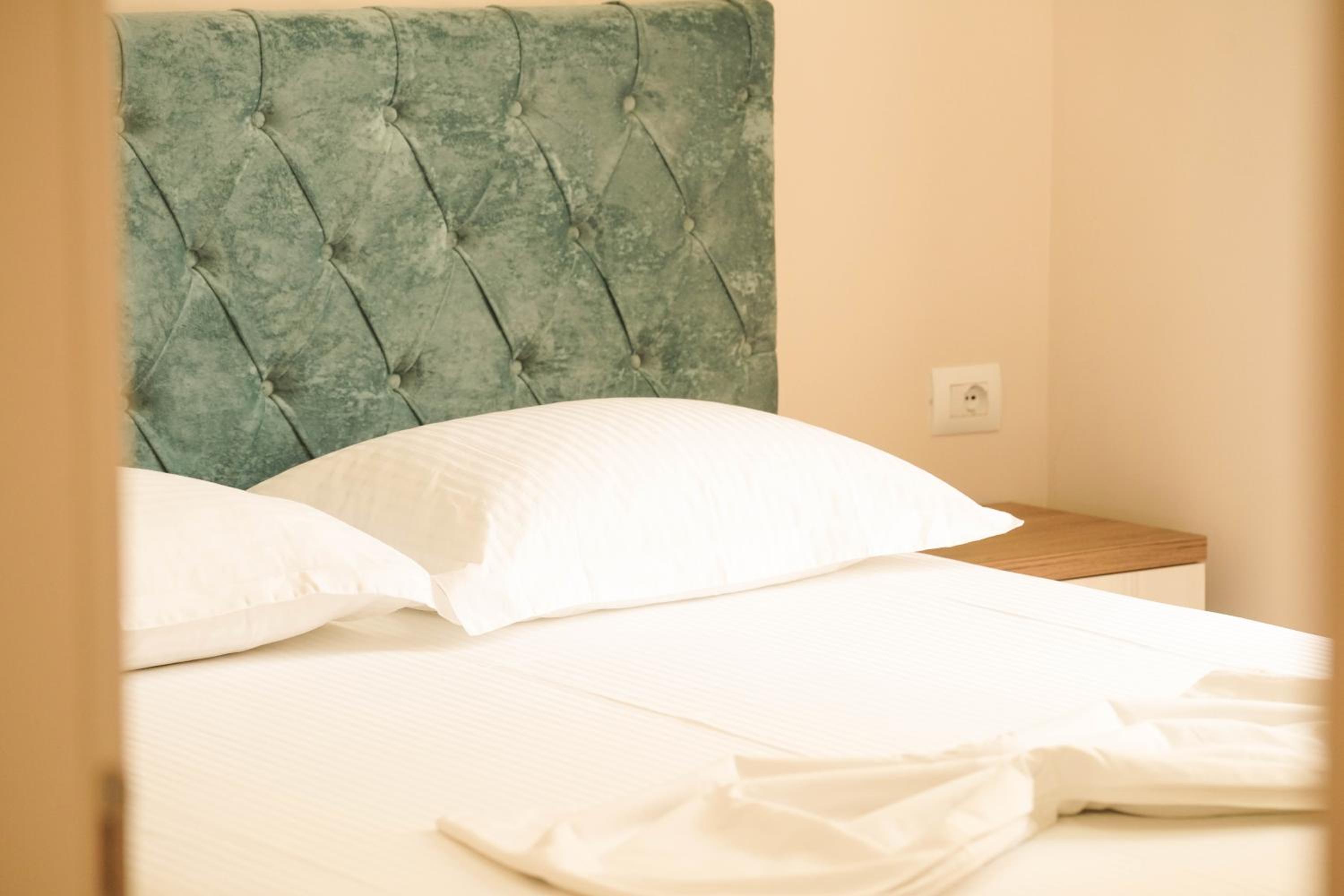 Haris Apartments Tirana