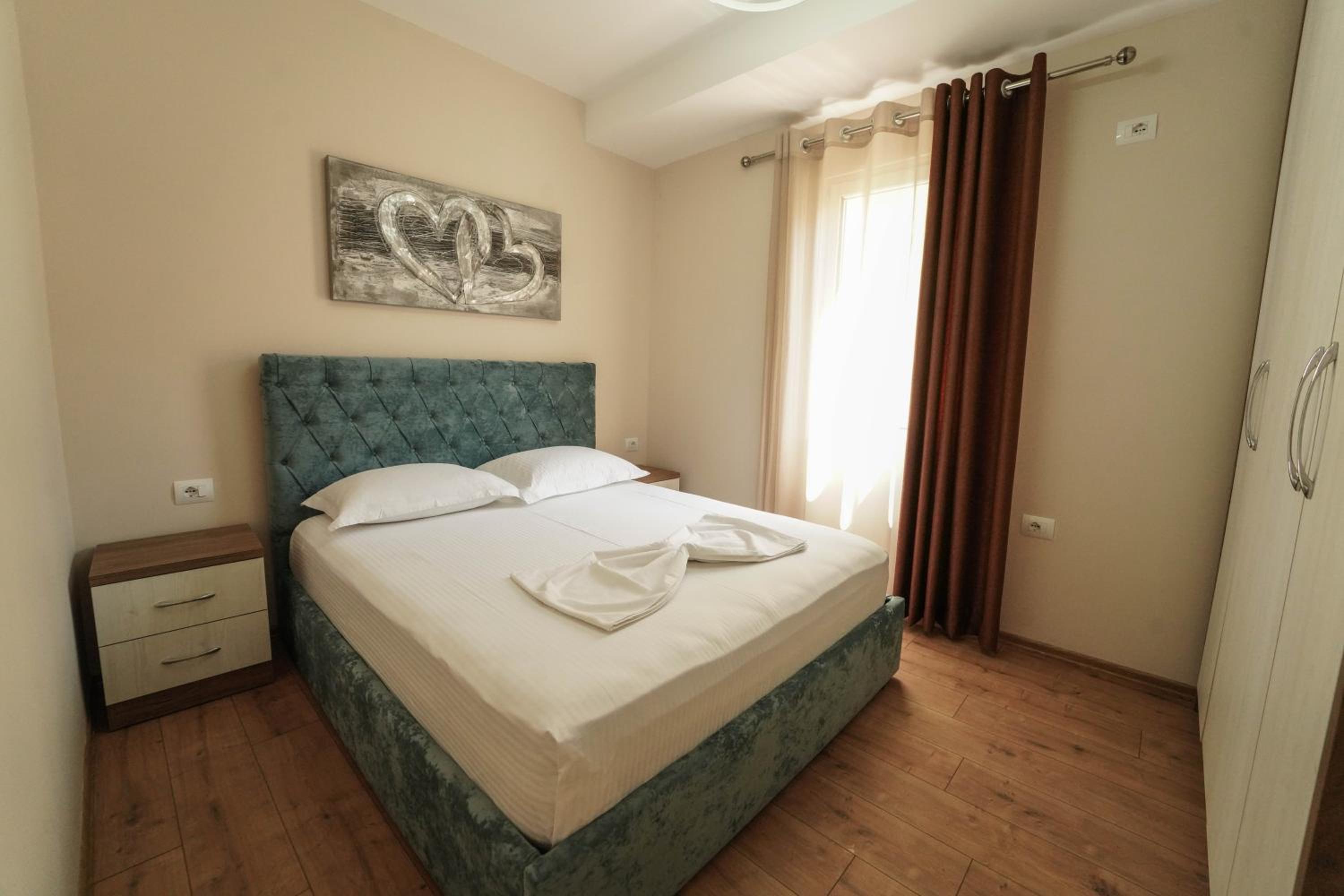 Haris Apartments Tirana