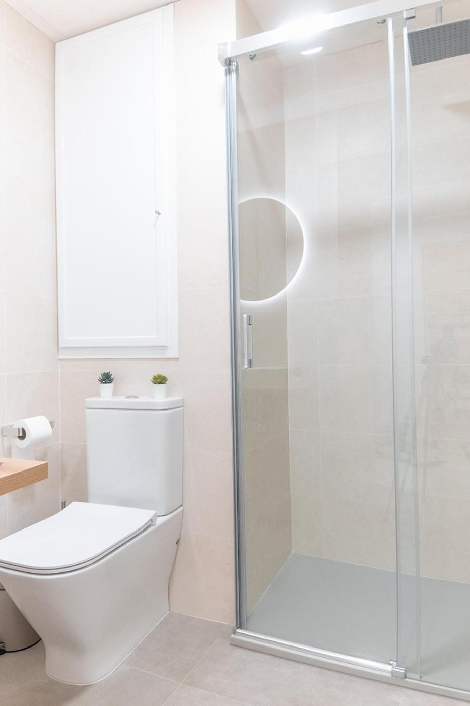 Downtown Apartment 3 bedrooms, 2 bathrooms, wifi photo 3