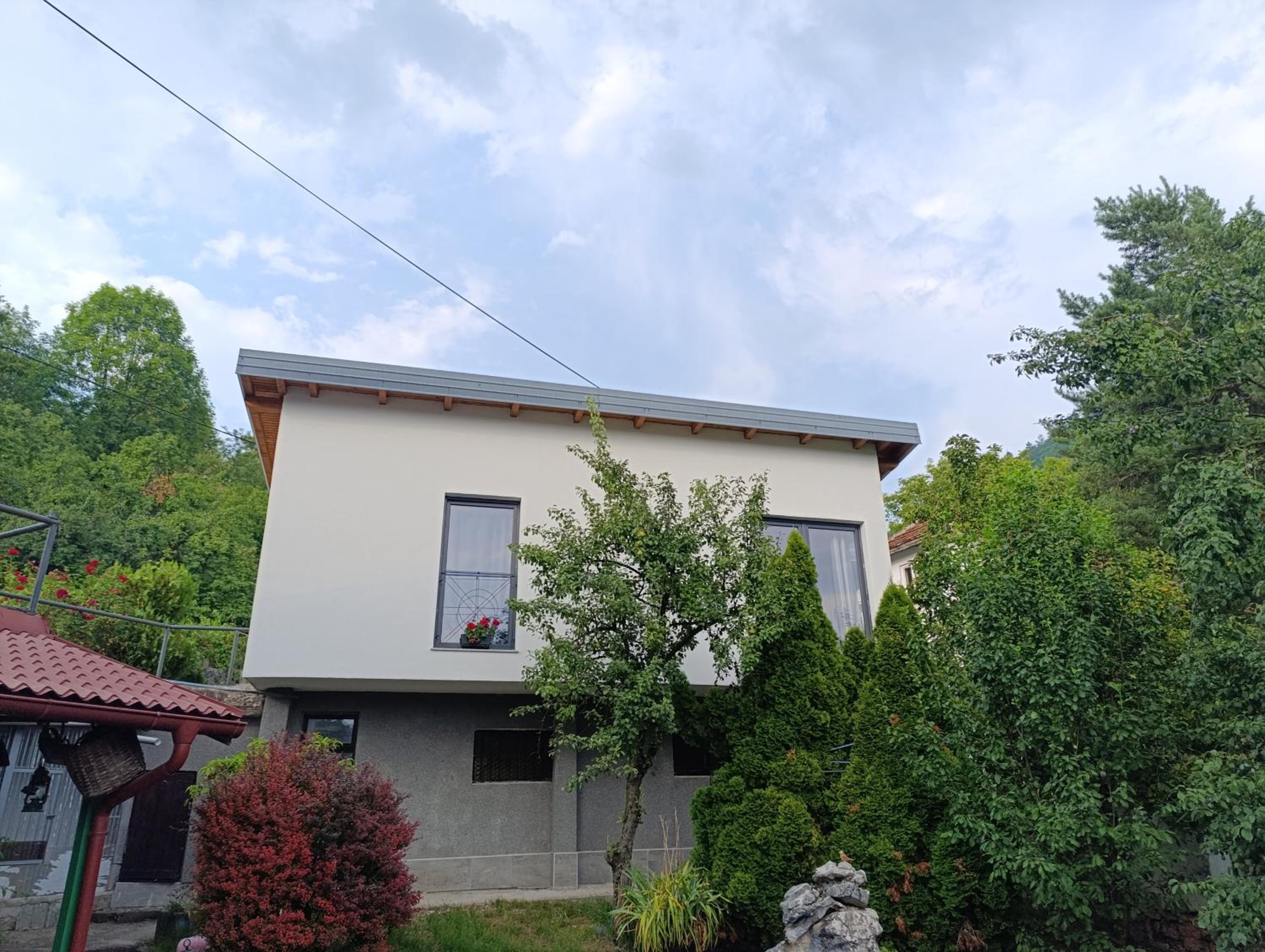 Sarajevo Hills,garage parking and big garden free