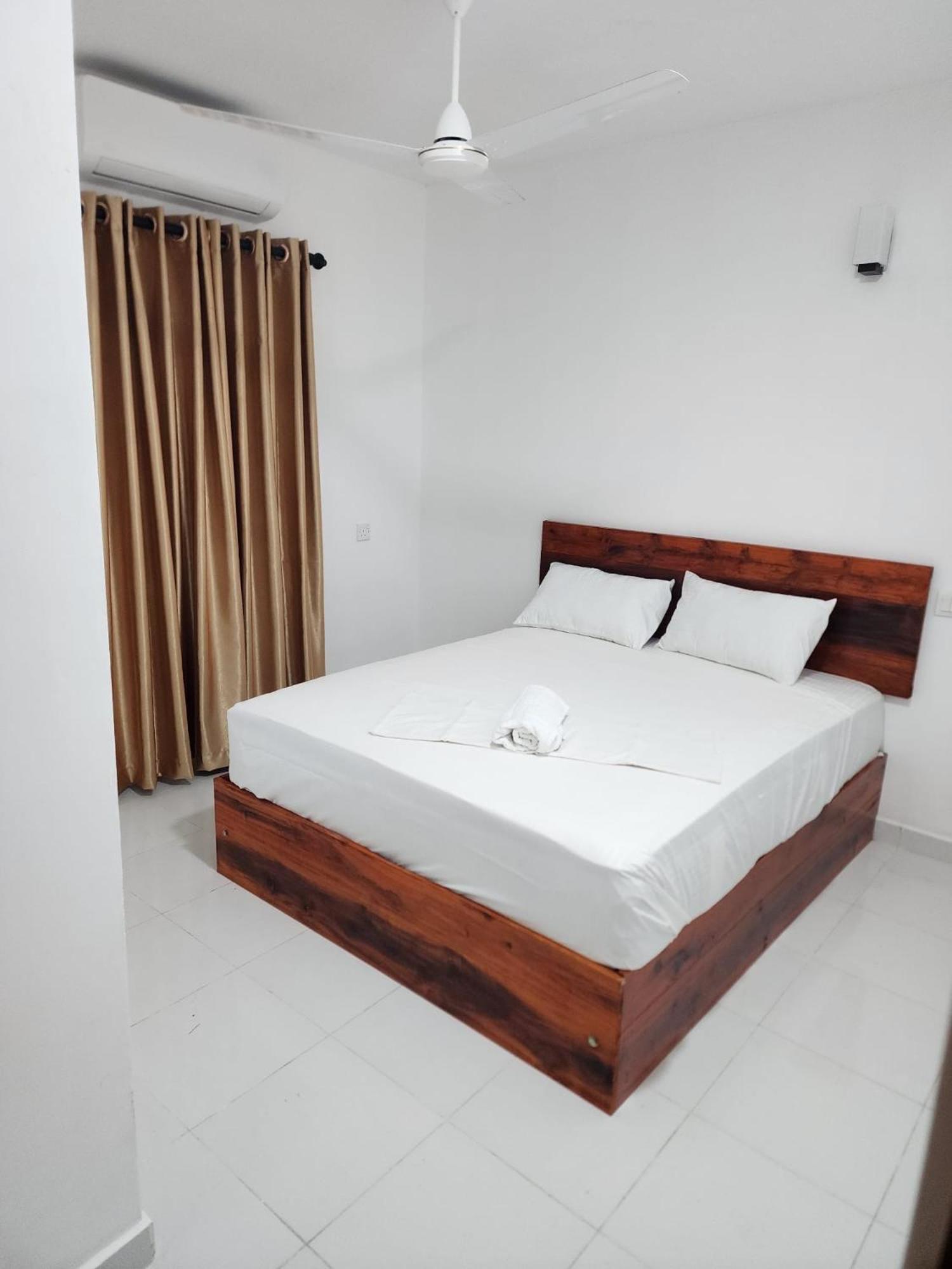 Island Inn Colombo