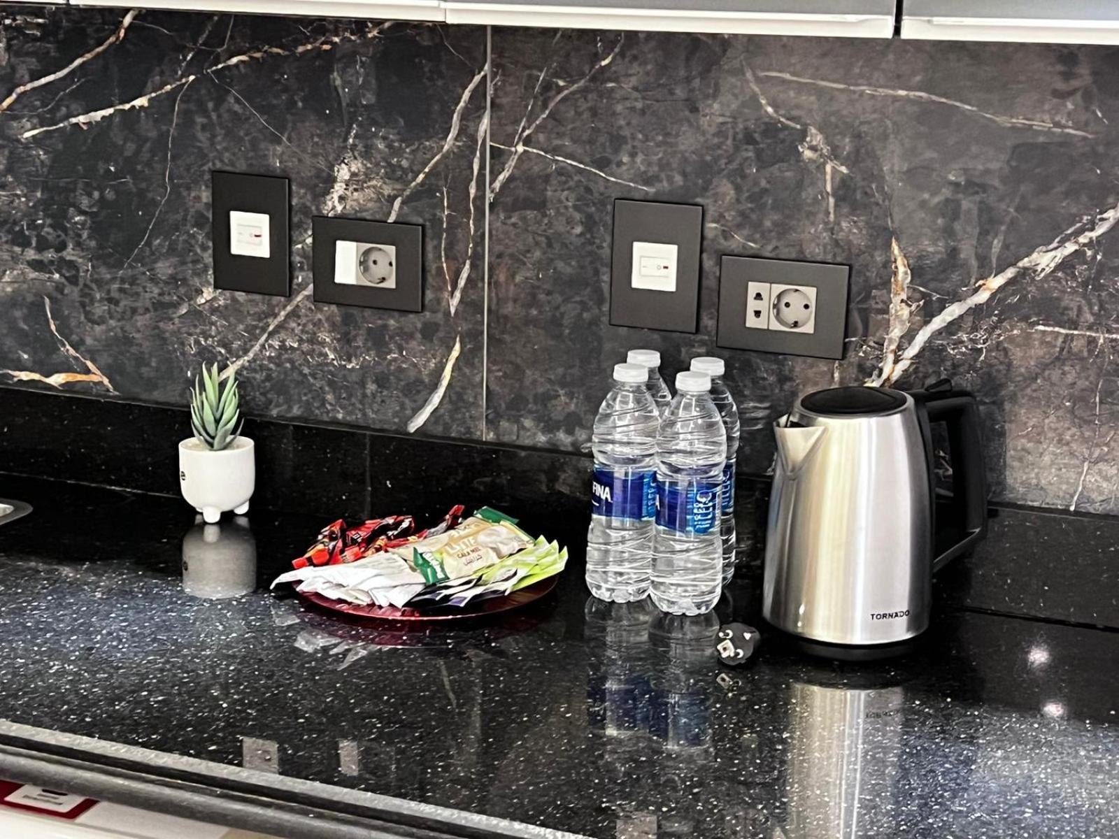 New Cairo luxury apartment with privat garden