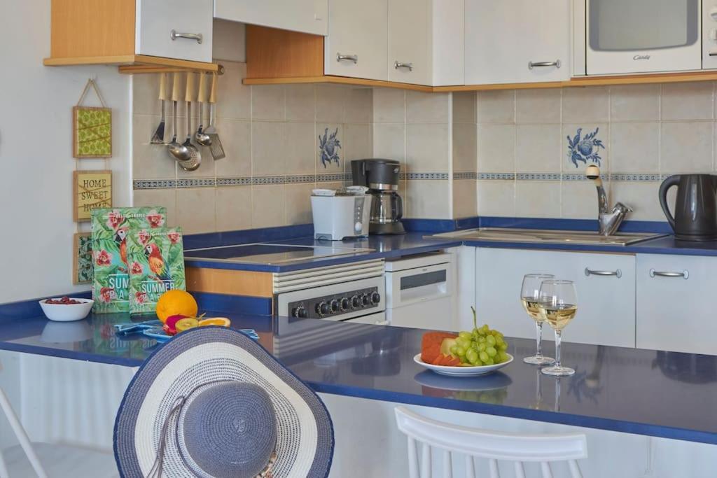 Duplex Ilic Sea Views,Front Line,10 Min to Marina view 3