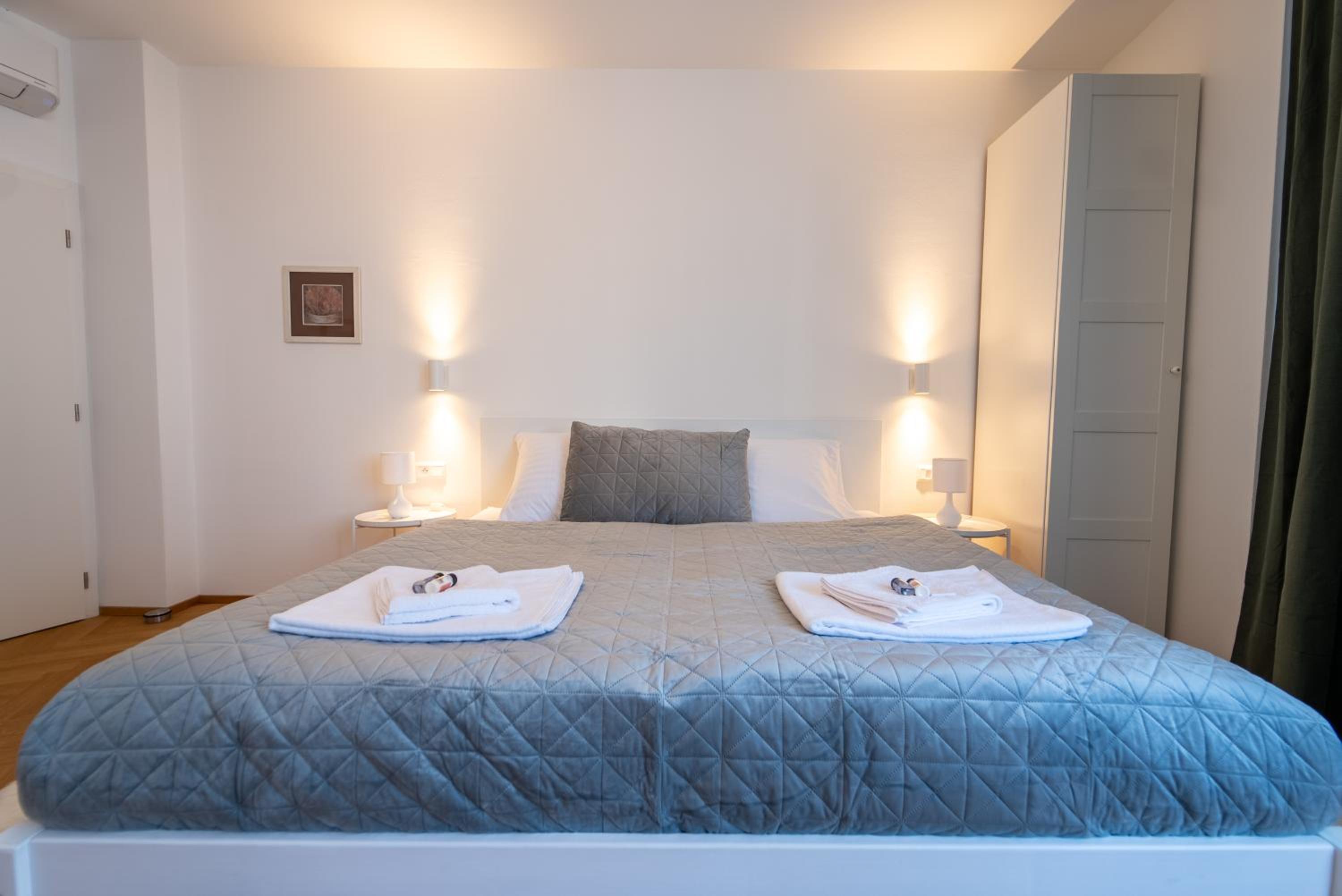 Verve Home Old Town Dunajska view 2