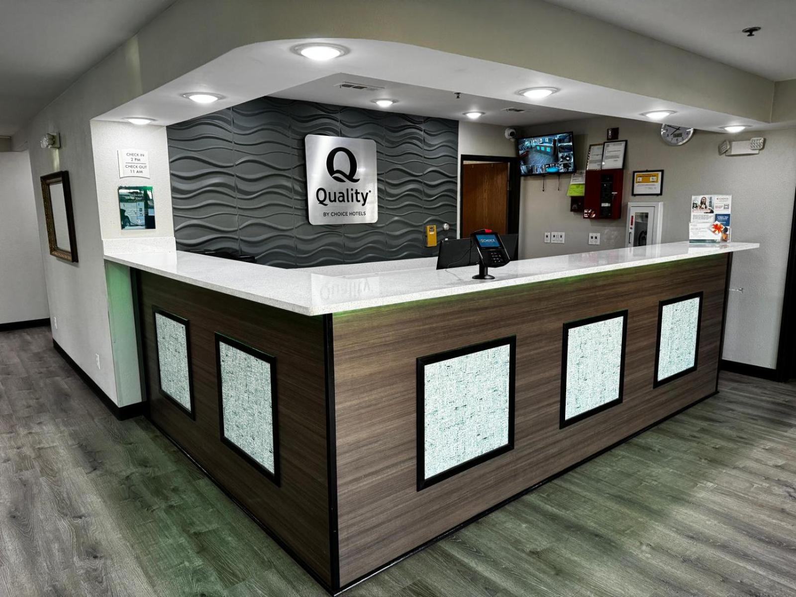 Quality Inn Columbia City near US-30 - Property Image 6