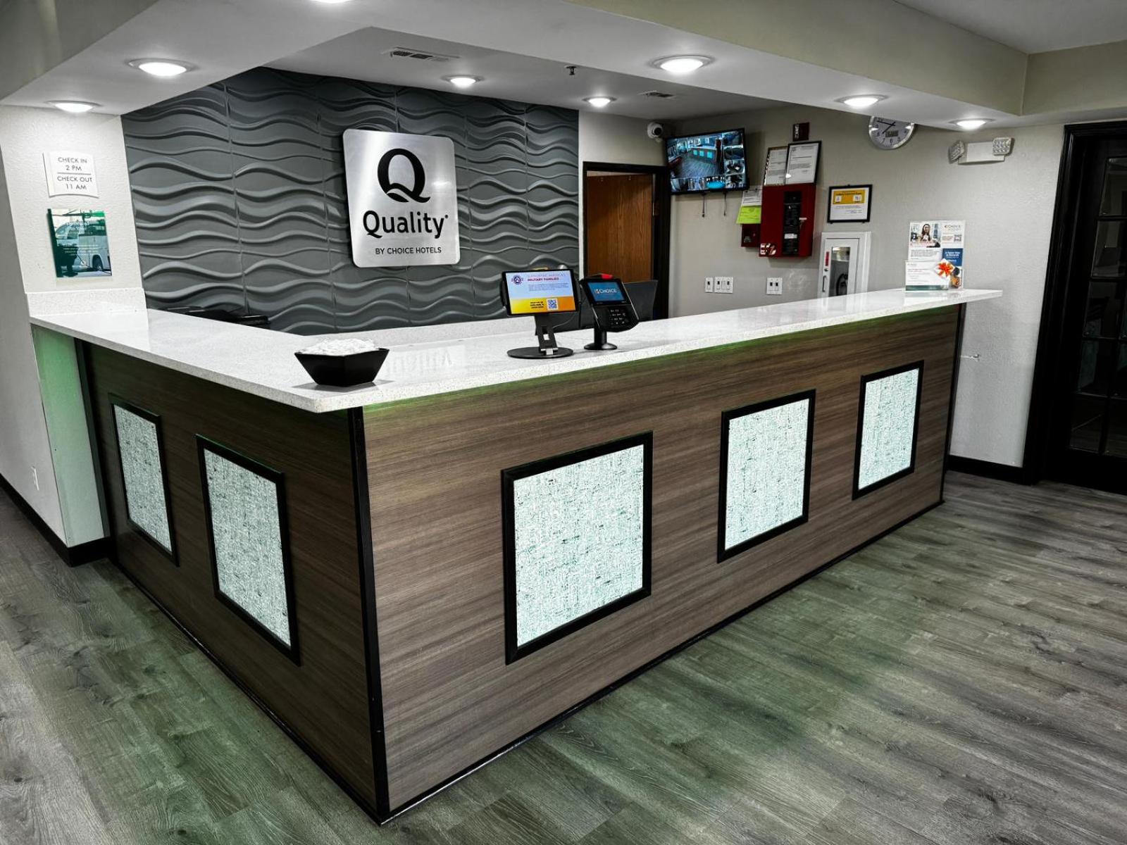 Quality Inn Columbia City near US-30 - Property Image 8