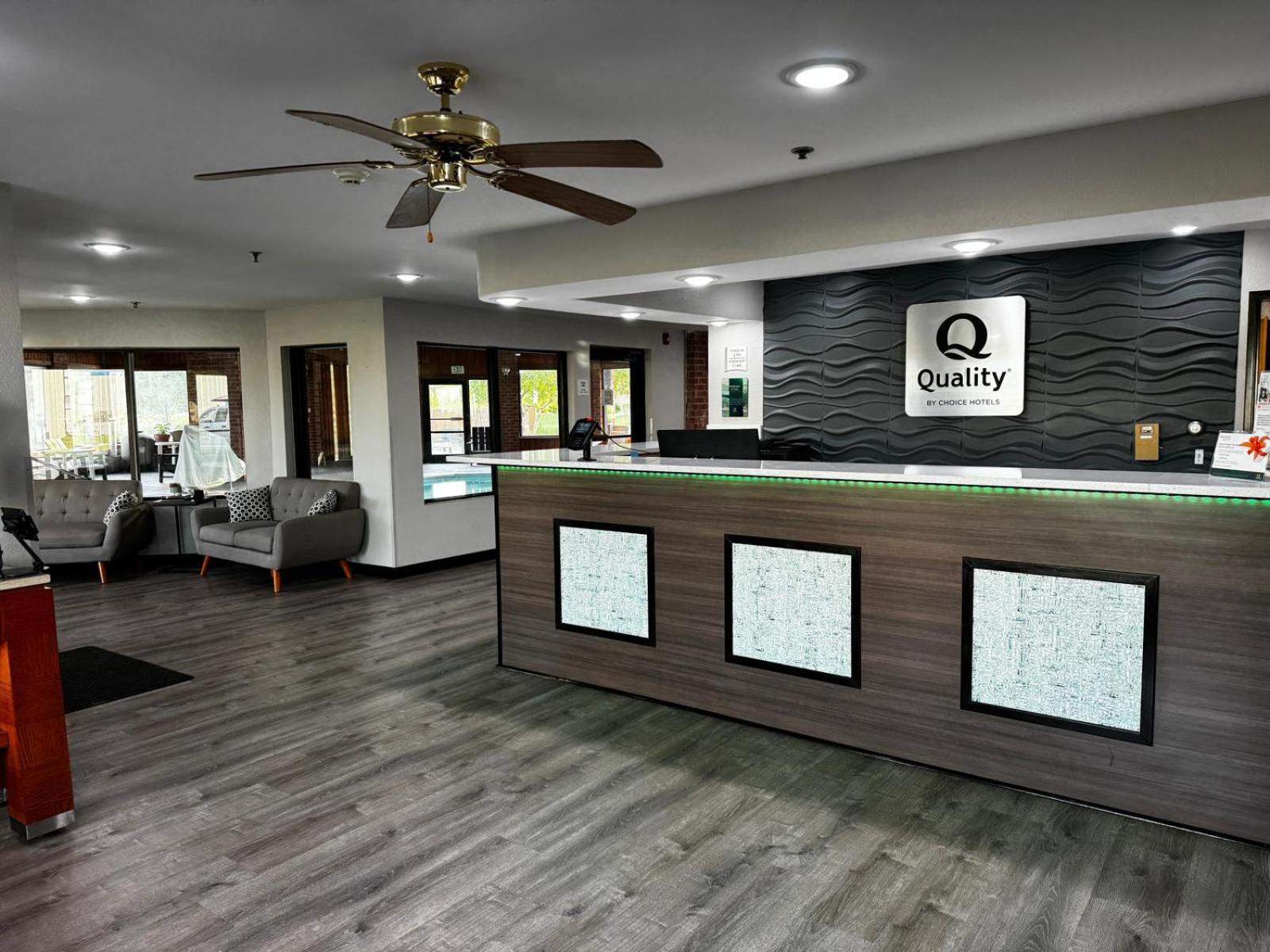 Quality Inn Columbia City near US-30 - Property Image 10