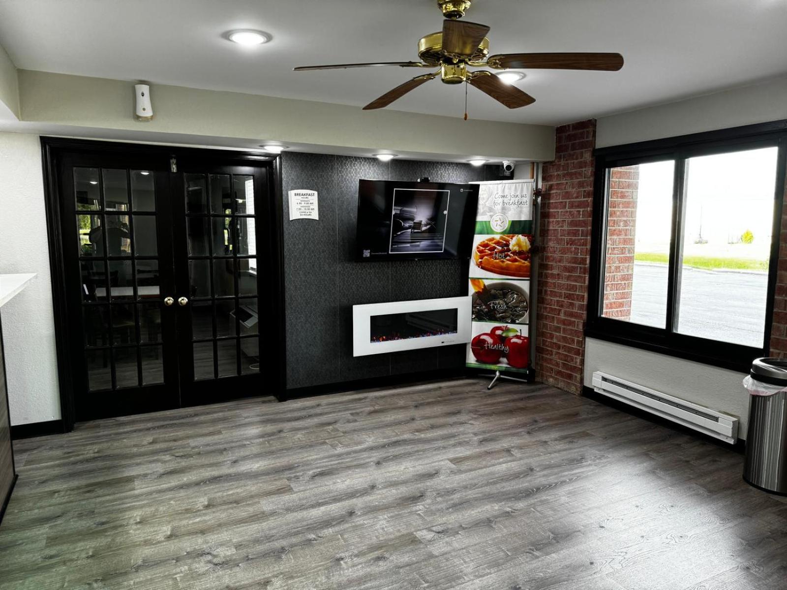 Quality Inn Columbia City near US-30 - Property Image 12