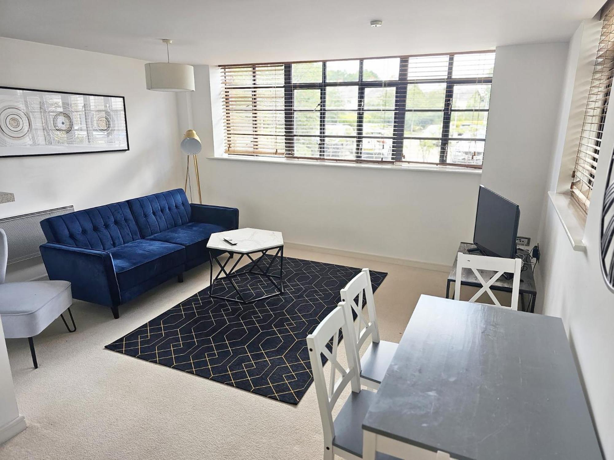 3 Bedroom - Wallis Square Farnborough view 2