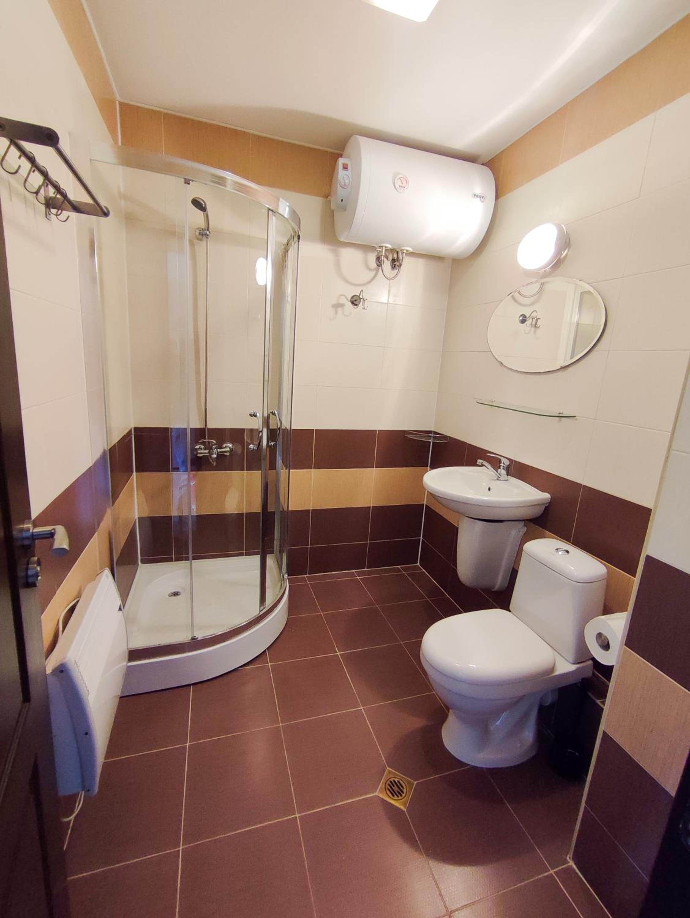 1BR Apartment with Mountain View near the Gondola