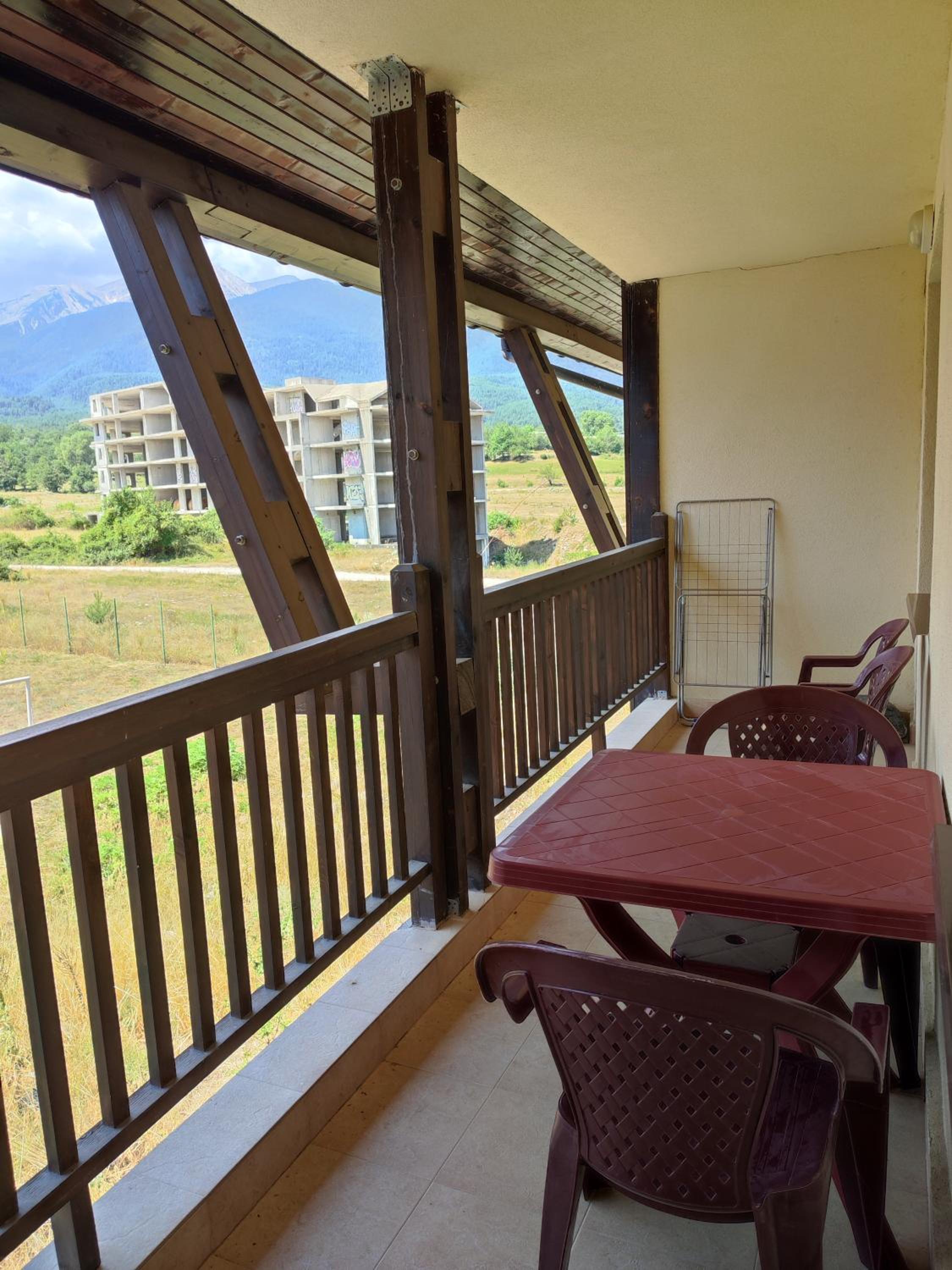 1BR Apartment with Mountain View near the Gondola