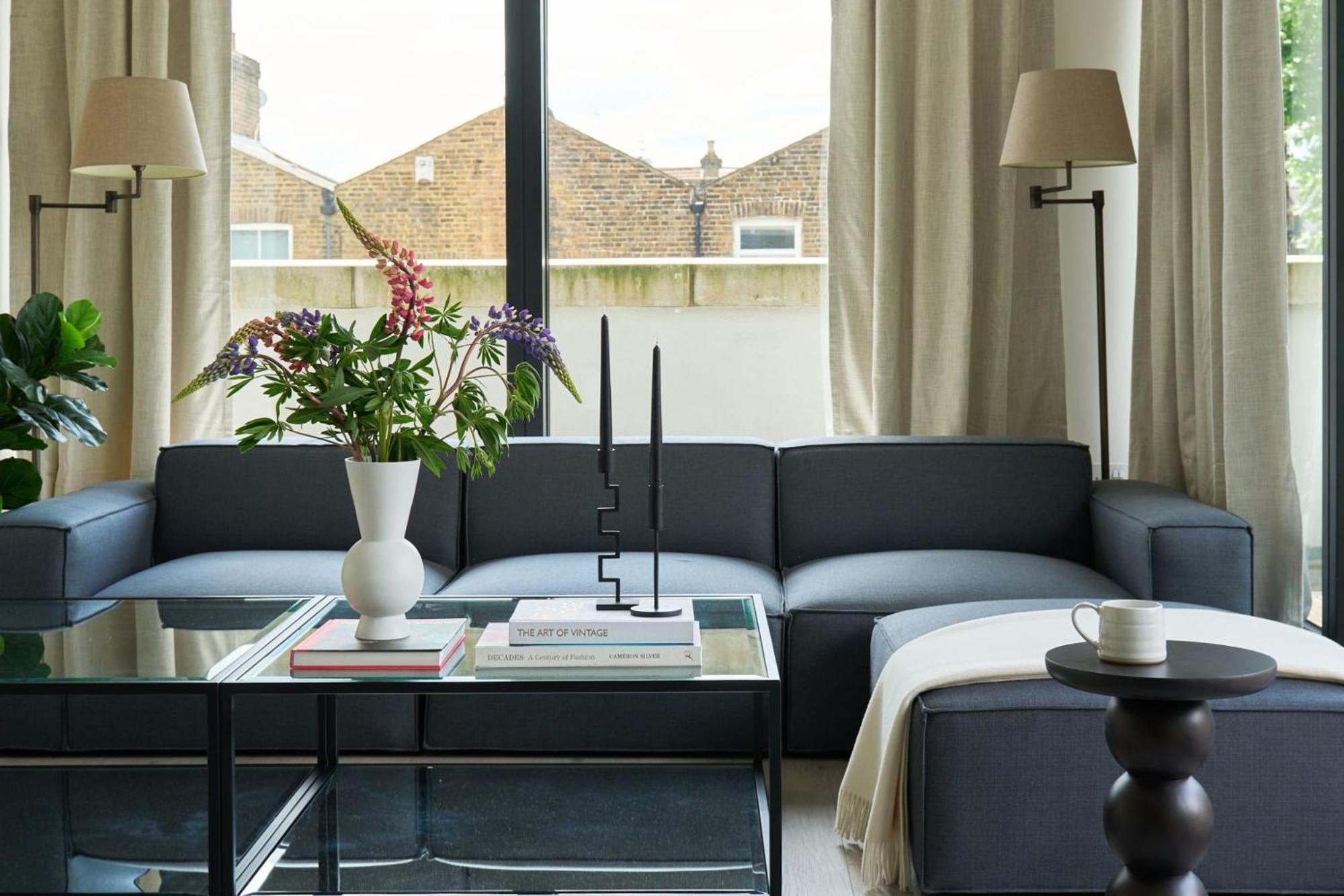 Prestigious Penthouse Haven in London