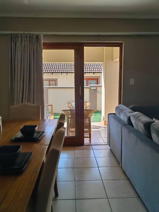 Cozy Bendor Apartment