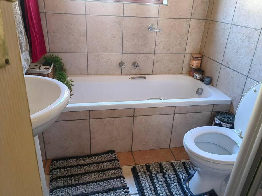 Cozy Bendor Apartment
