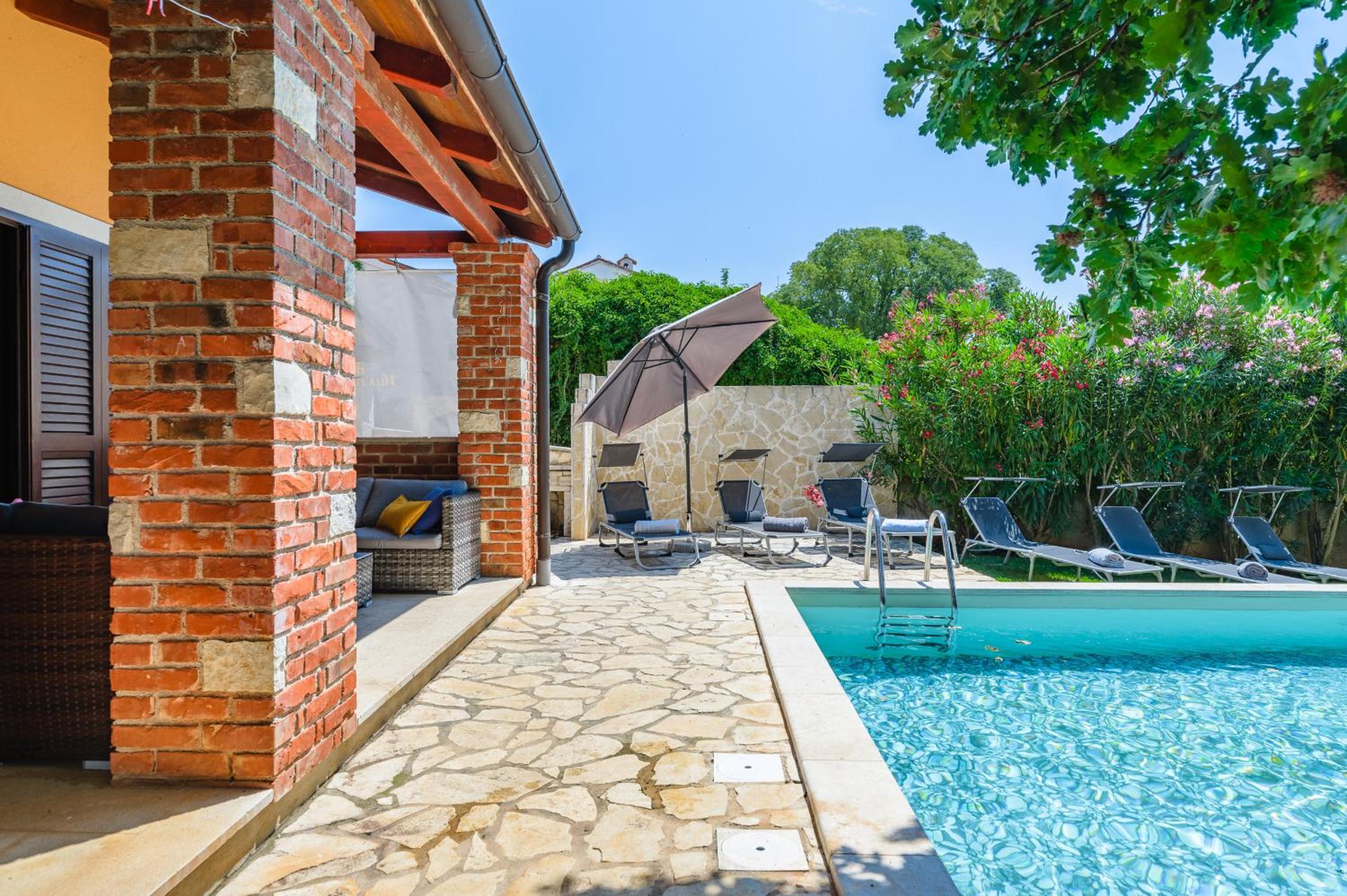 Villa Hrast Bacva view 5