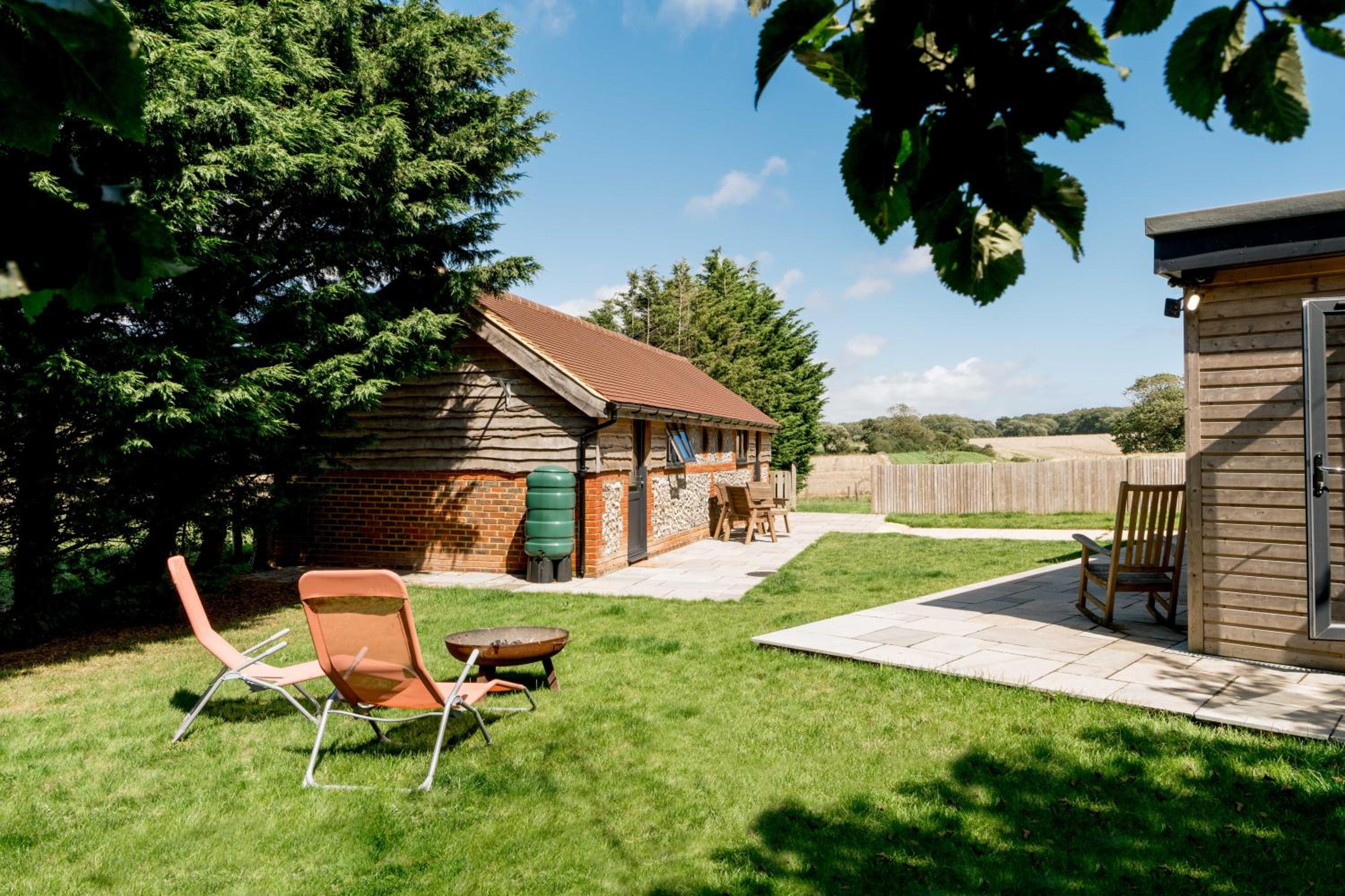 Hillview Hideaway