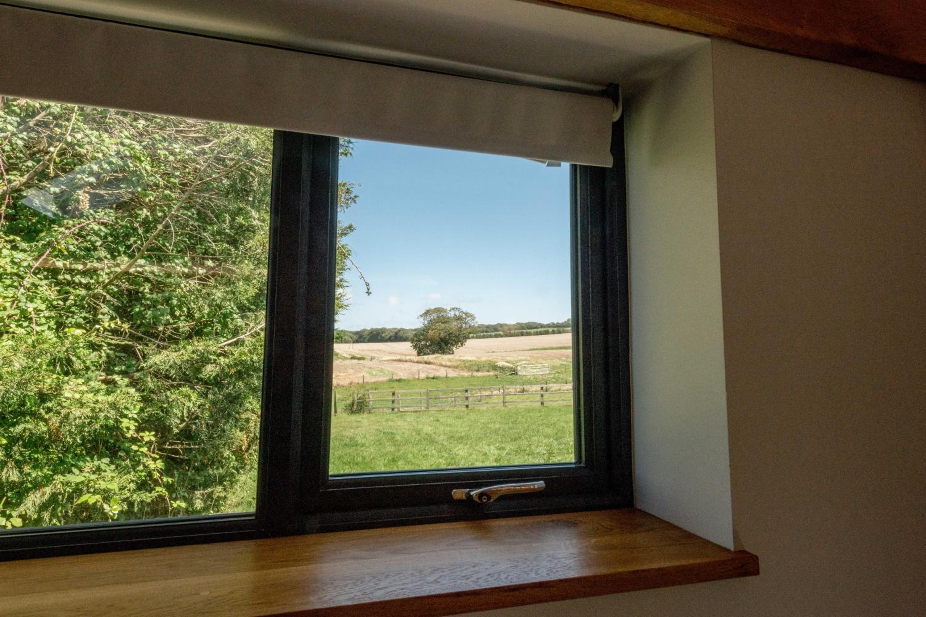 Hillview Hideaway