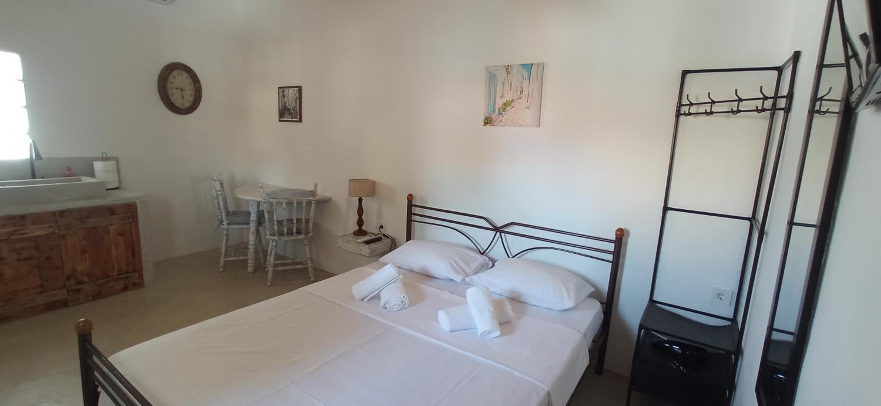 Kyklades Sensation Apartments Private Pool Near ATH Airport
