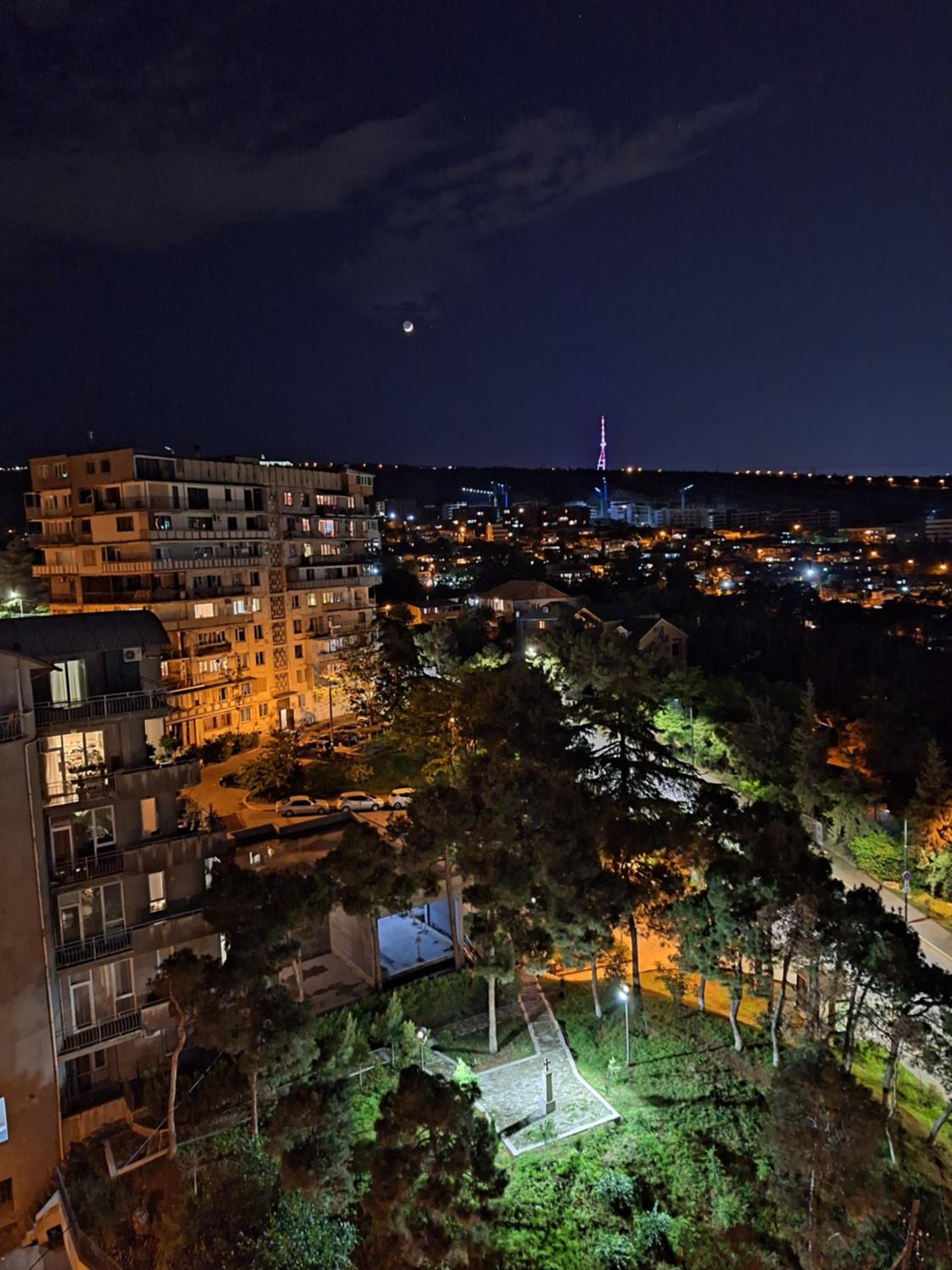 VR Krtsanisi apartment view 4