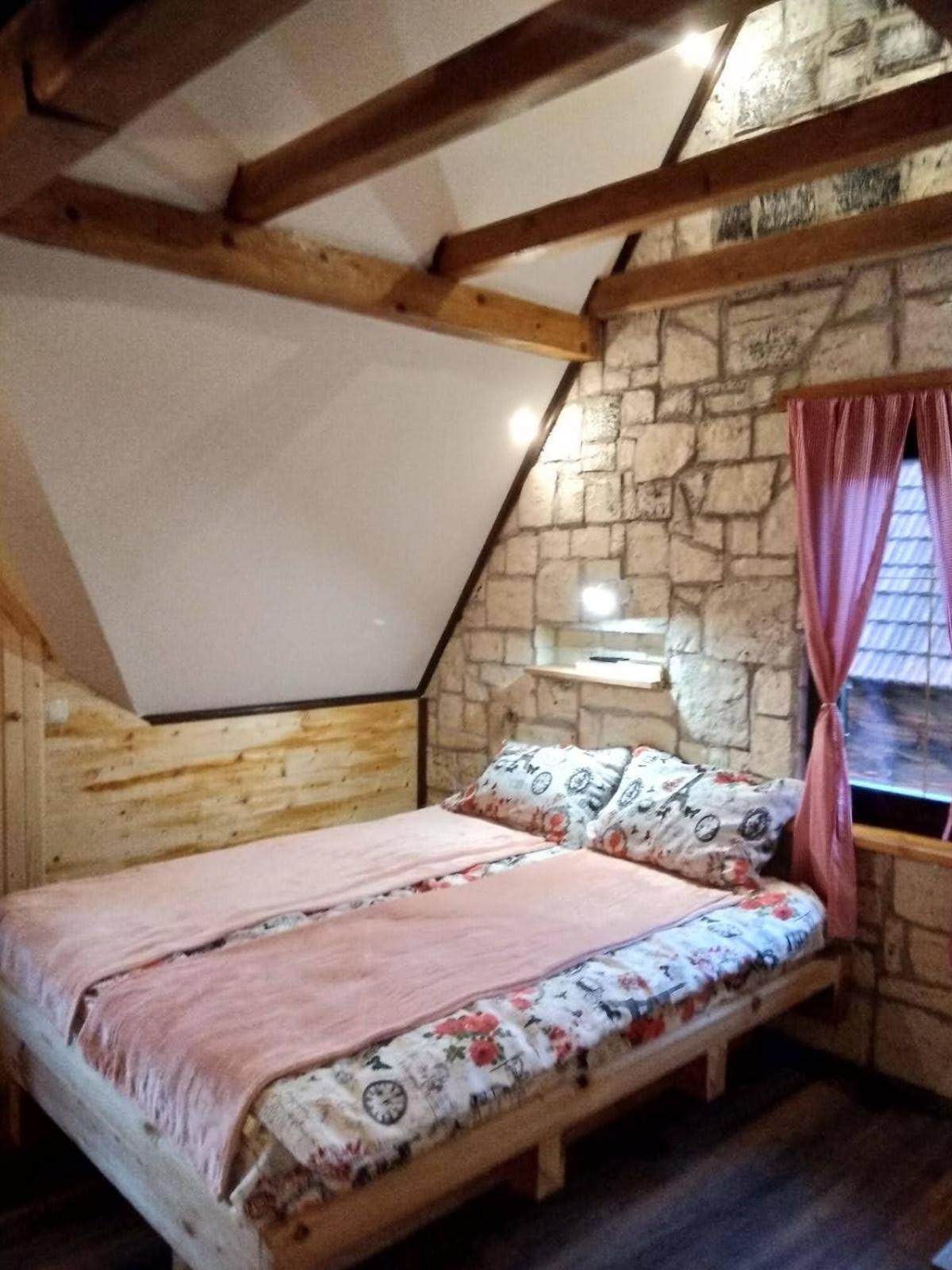 Konaci Gradina 3