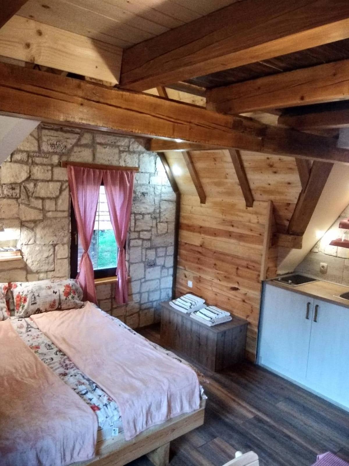 Konaci Gradina 3