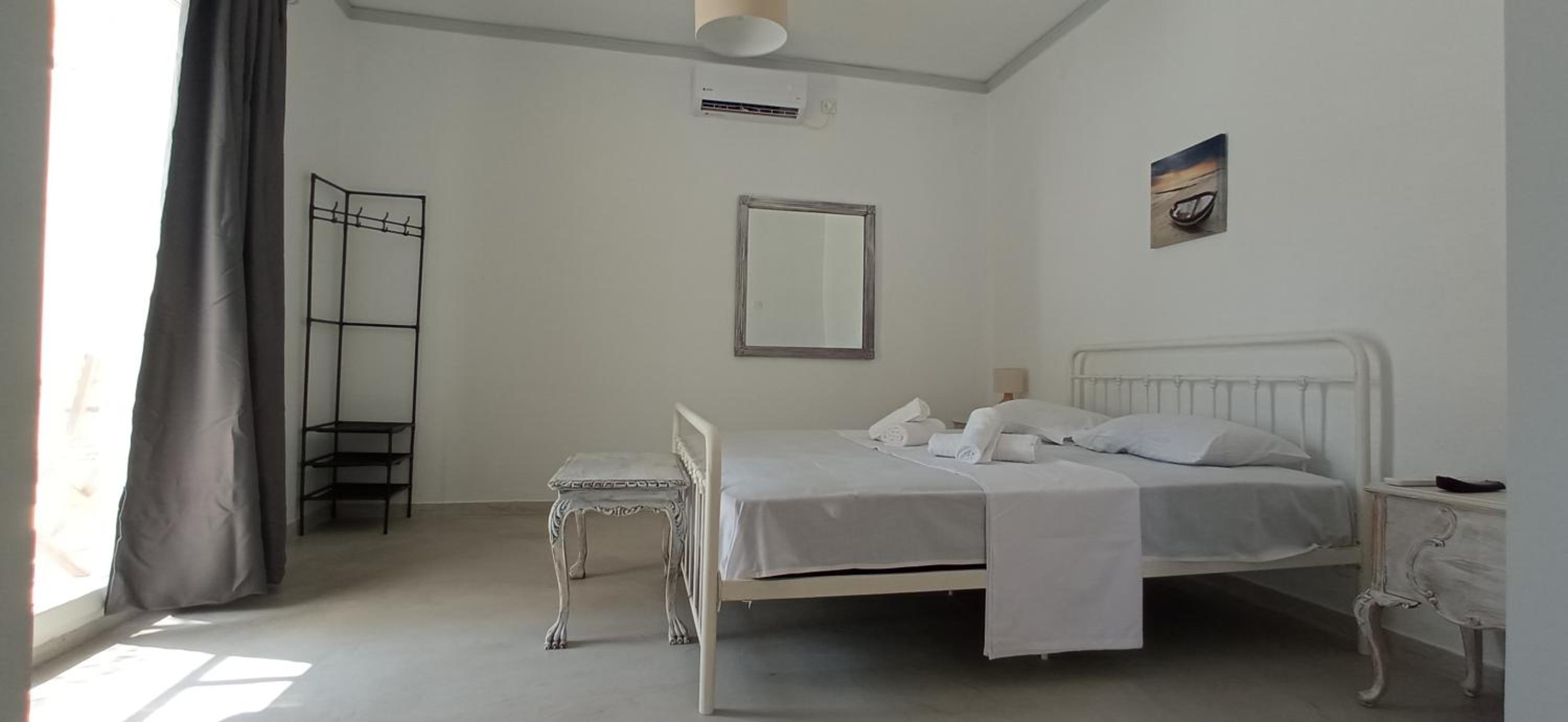 Kyklades Sensation Apartments Private Pool Near ATH Airport