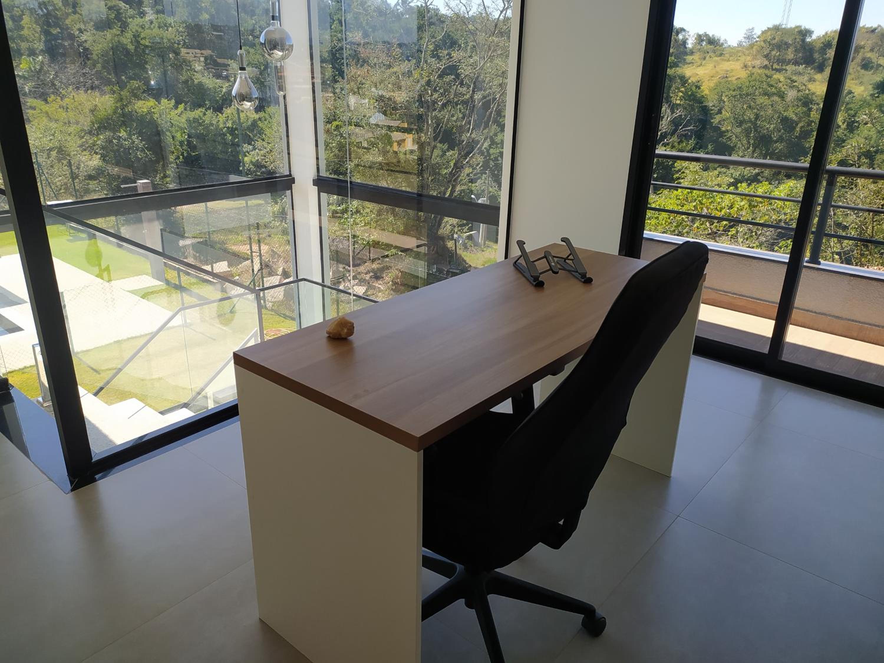 Casa com piscina e linda vista