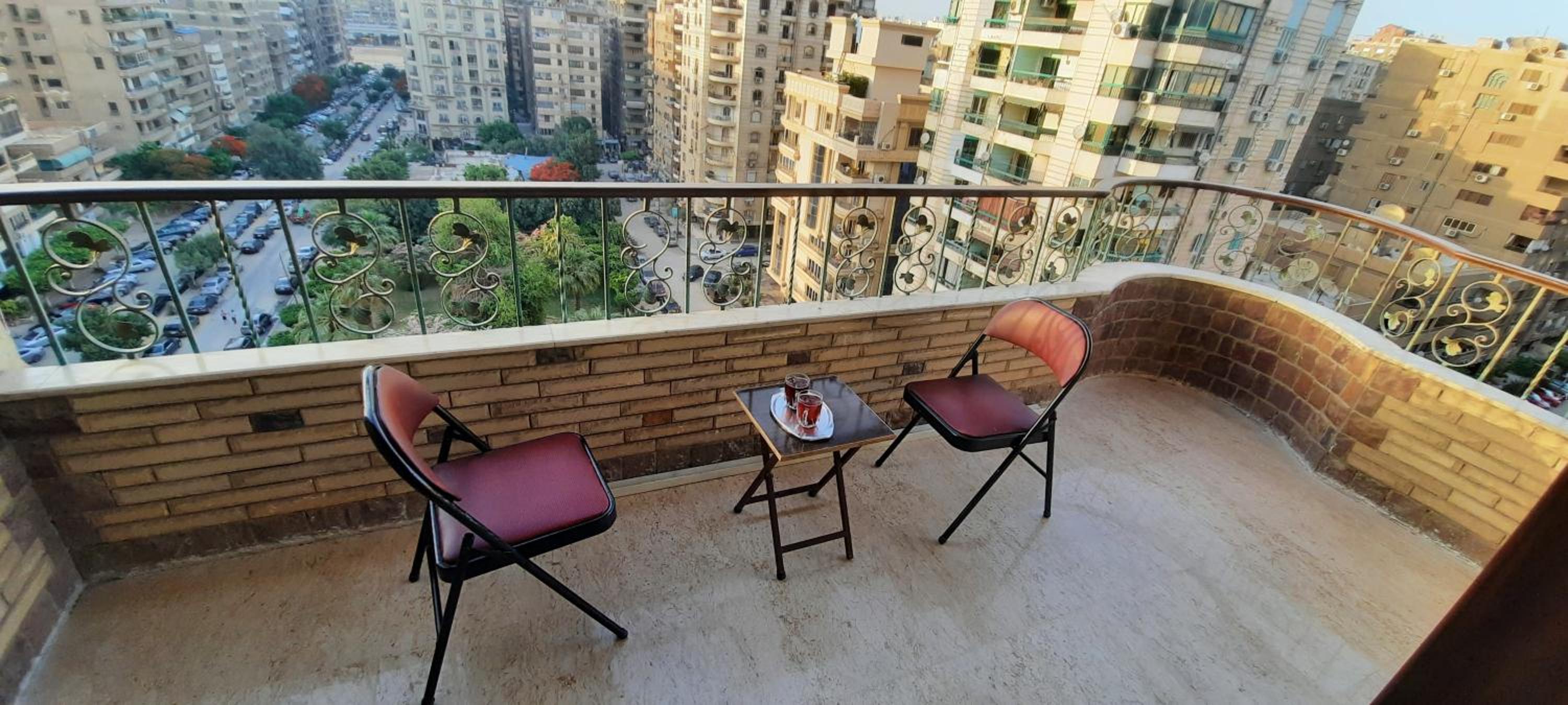 Luxurious fully furnished apartment in Cairo