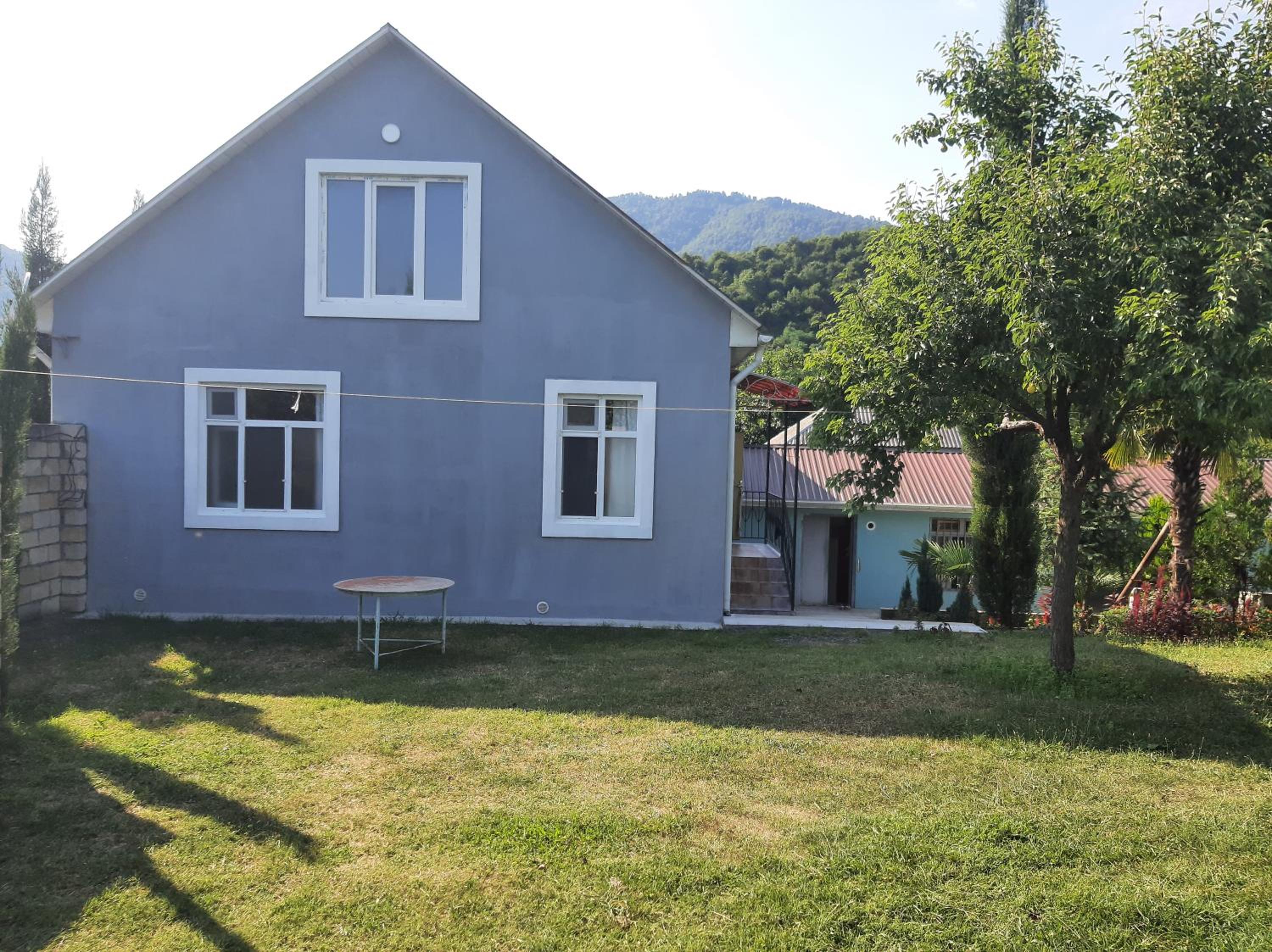 Car House