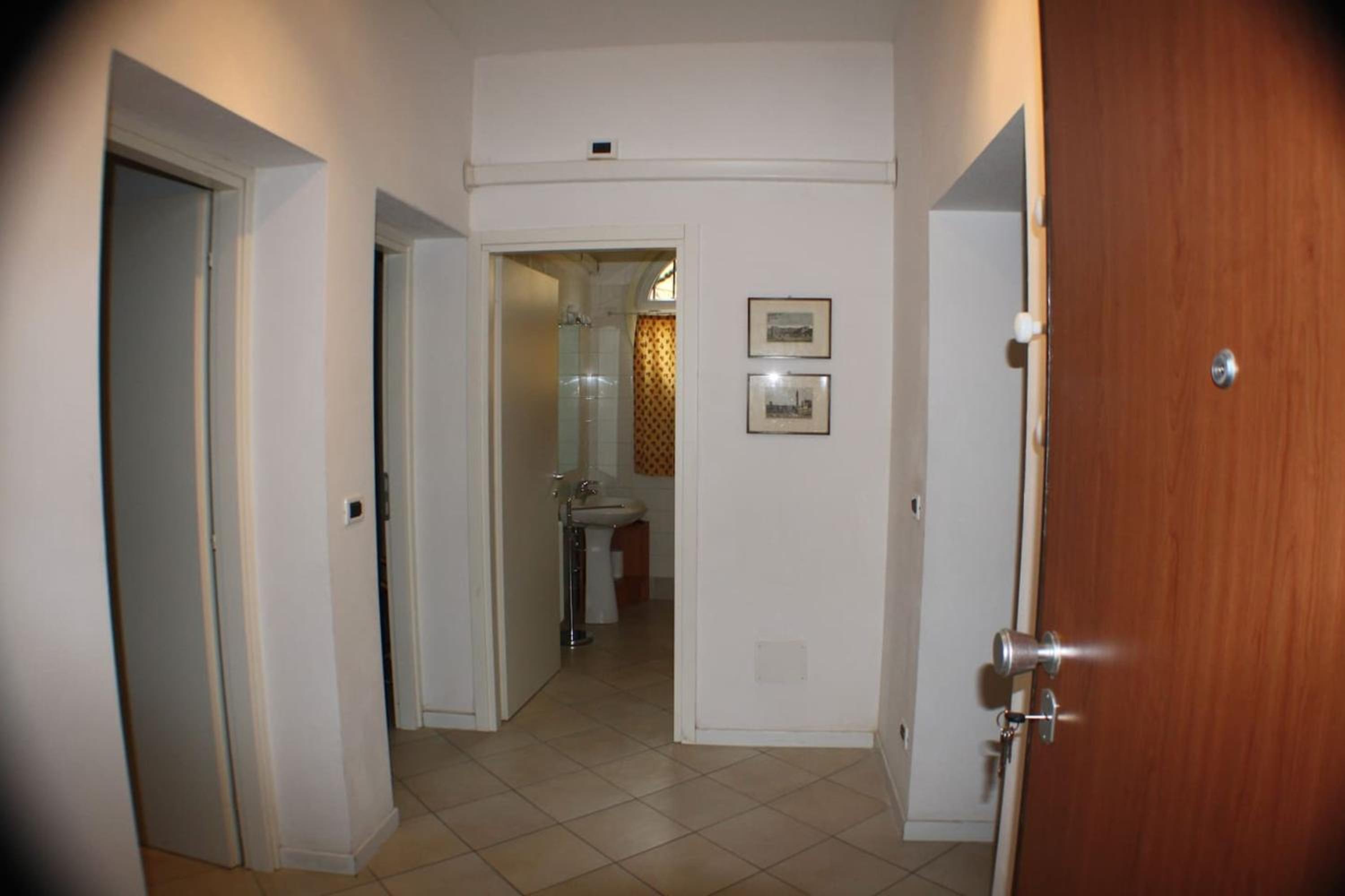 Spacious Apartment in the Heart of Bologna - 2 Bedrooms