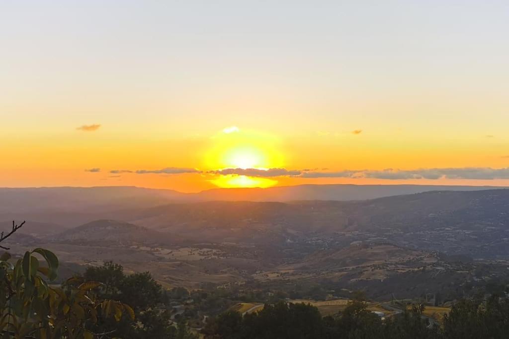 The Wine House - Panoramic views Stunning sunsets