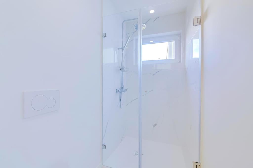 Graceful Studio Apartment 202 view 5