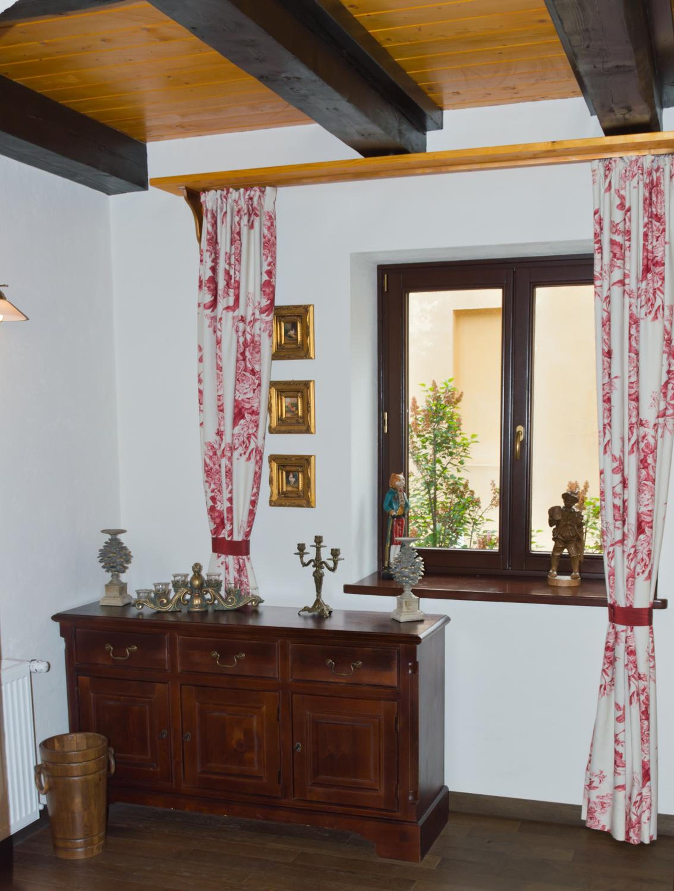 Arina Apartments