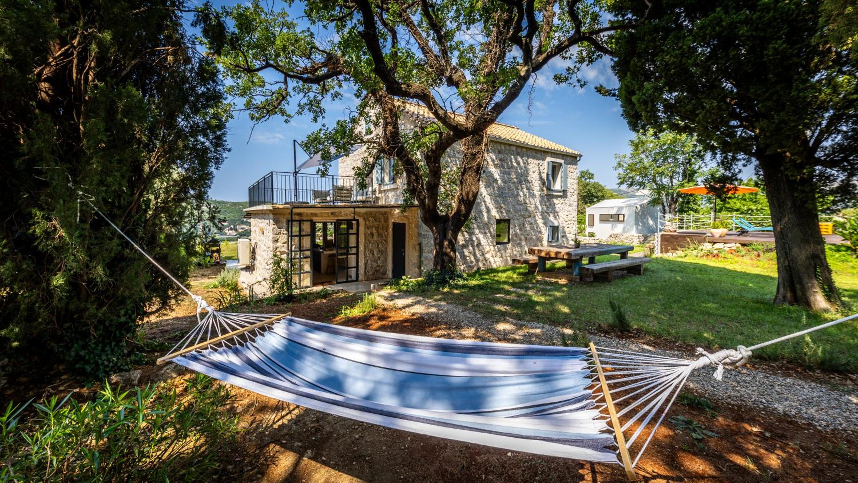 Villa Fig & Oak view 5