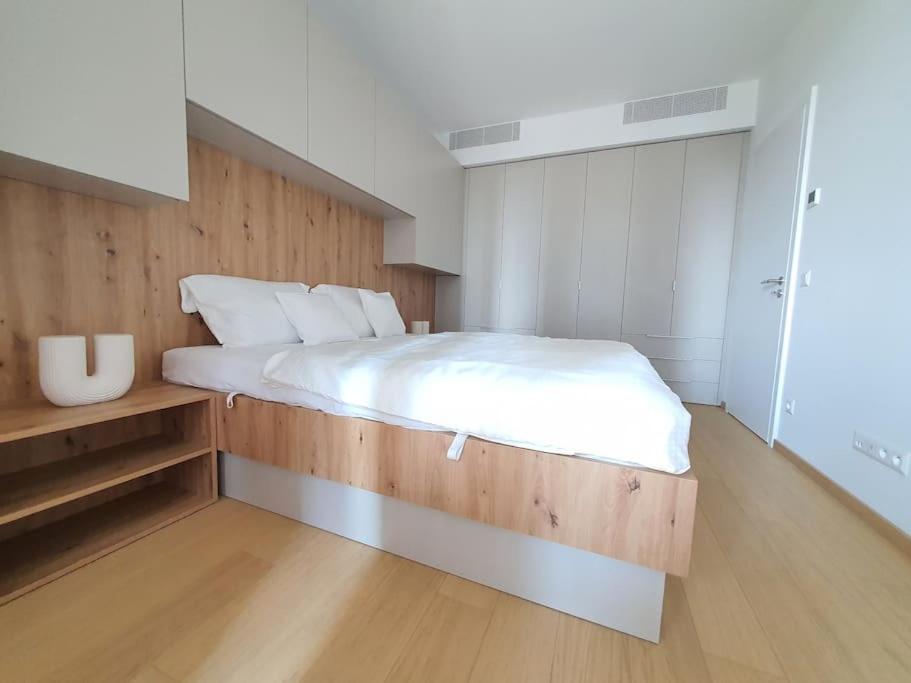 Modern apartment with garage parking view 3