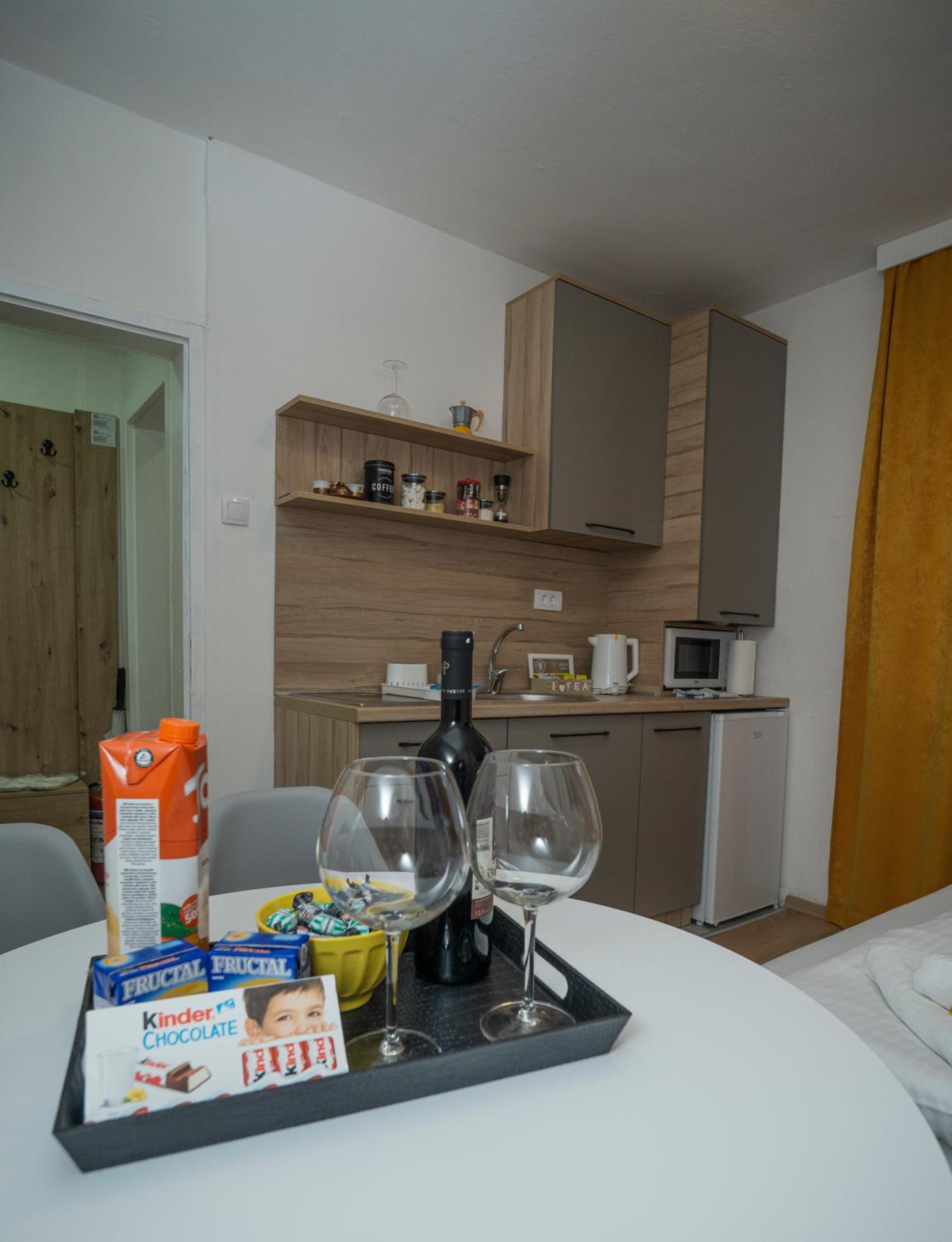 Inaya Apartman Free Parking