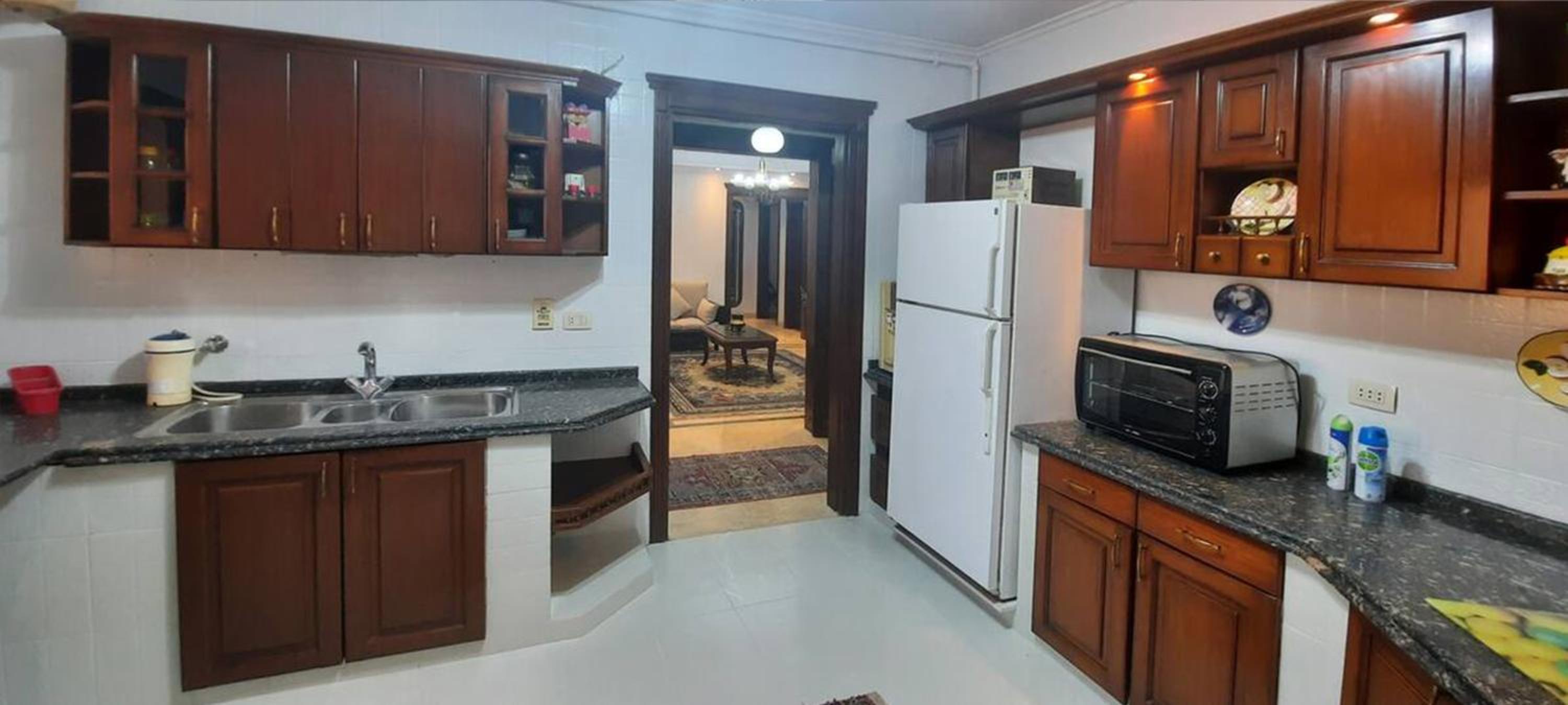 Luxurious fully furnished apartment in Cairo