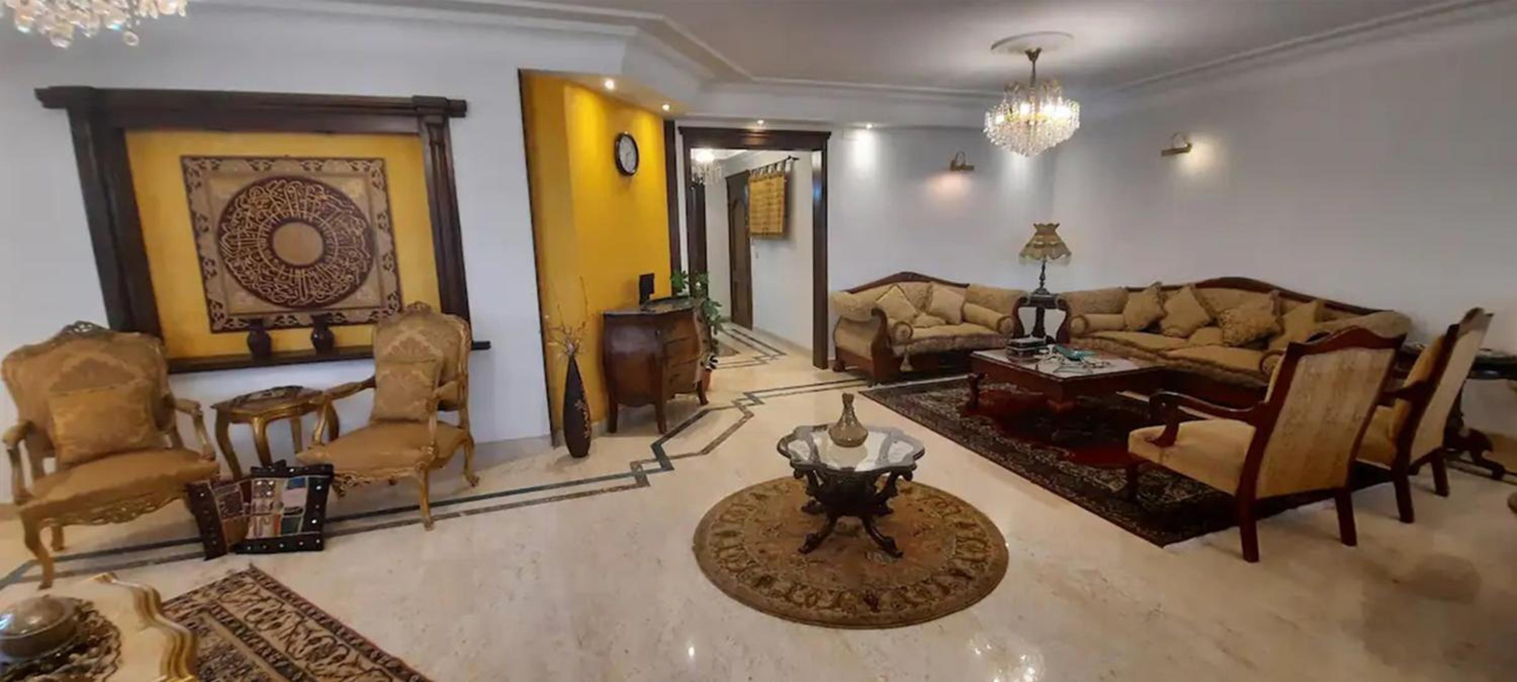 Luxurious fully furnished apartment in Cairo