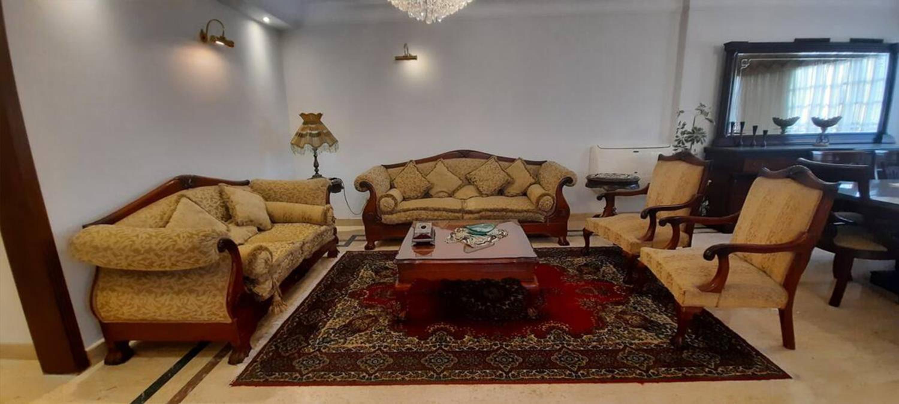 Luxurious fully furnished apartment in Cairo