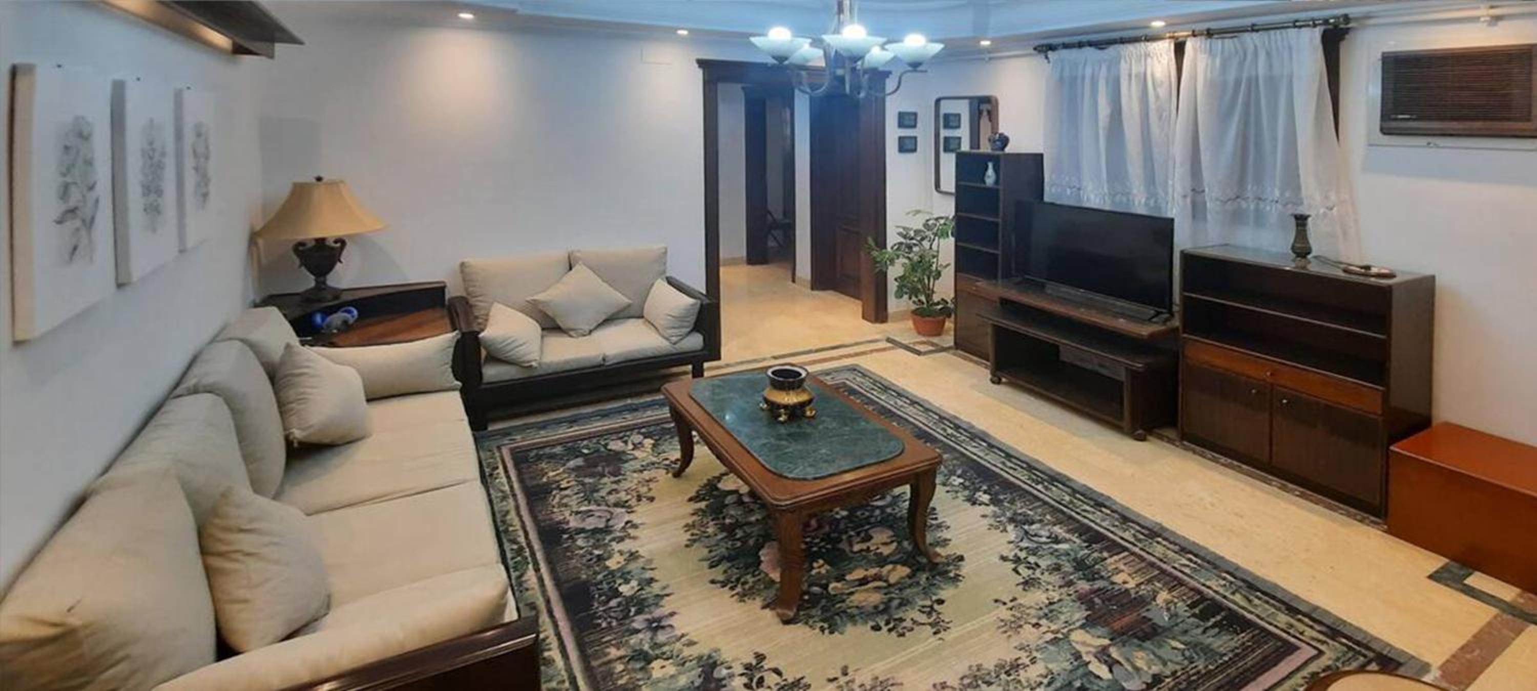 Luxurious fully furnished apartment in Cairo