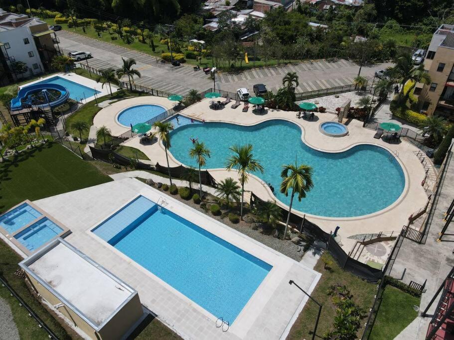 G105-Hermoso apartamento en condominio campestre