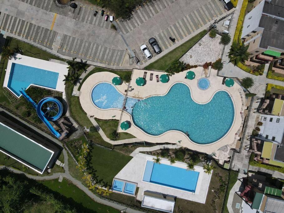 G105-Hermoso apartamento en condominio campestre
