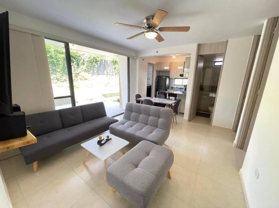 G105-Hermoso apartamento en condominio campestre