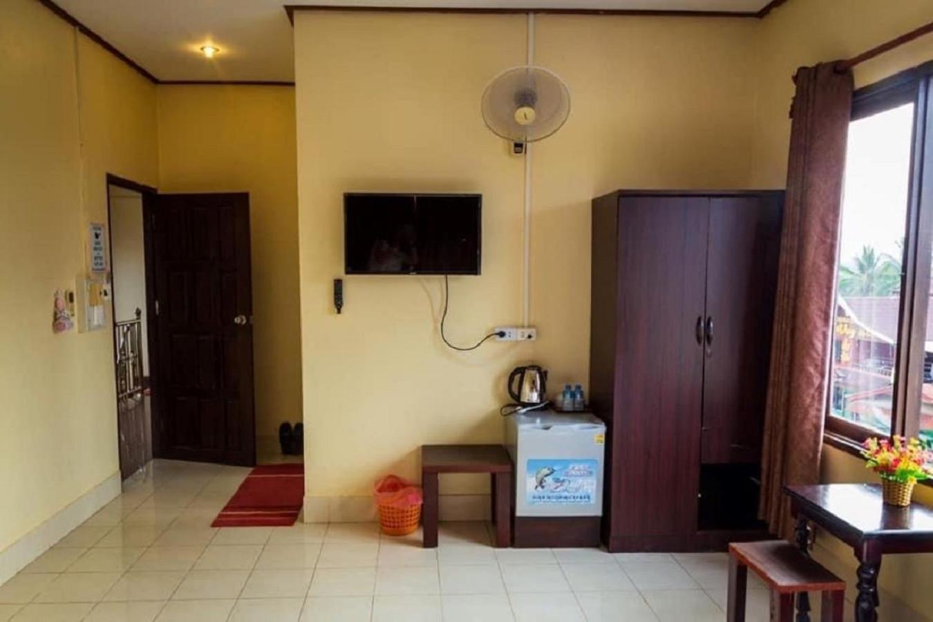 DokPhut Guesthouse