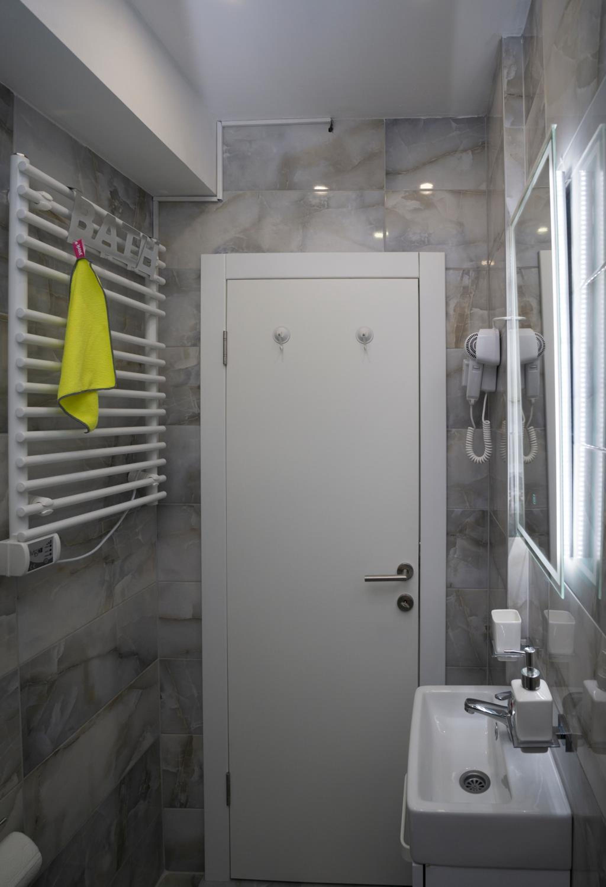 Inaya Apartman Free Parking