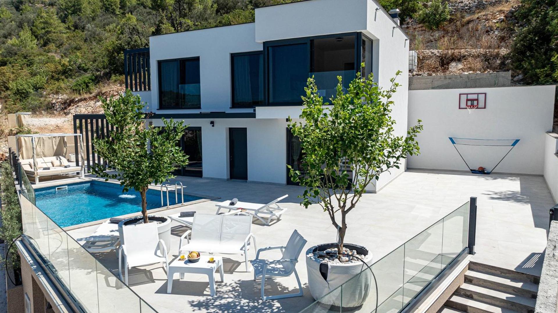 Villa View of the city view 3