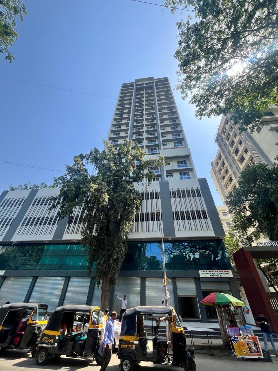 Hsquare Luxury Apartments Goregaon view 5