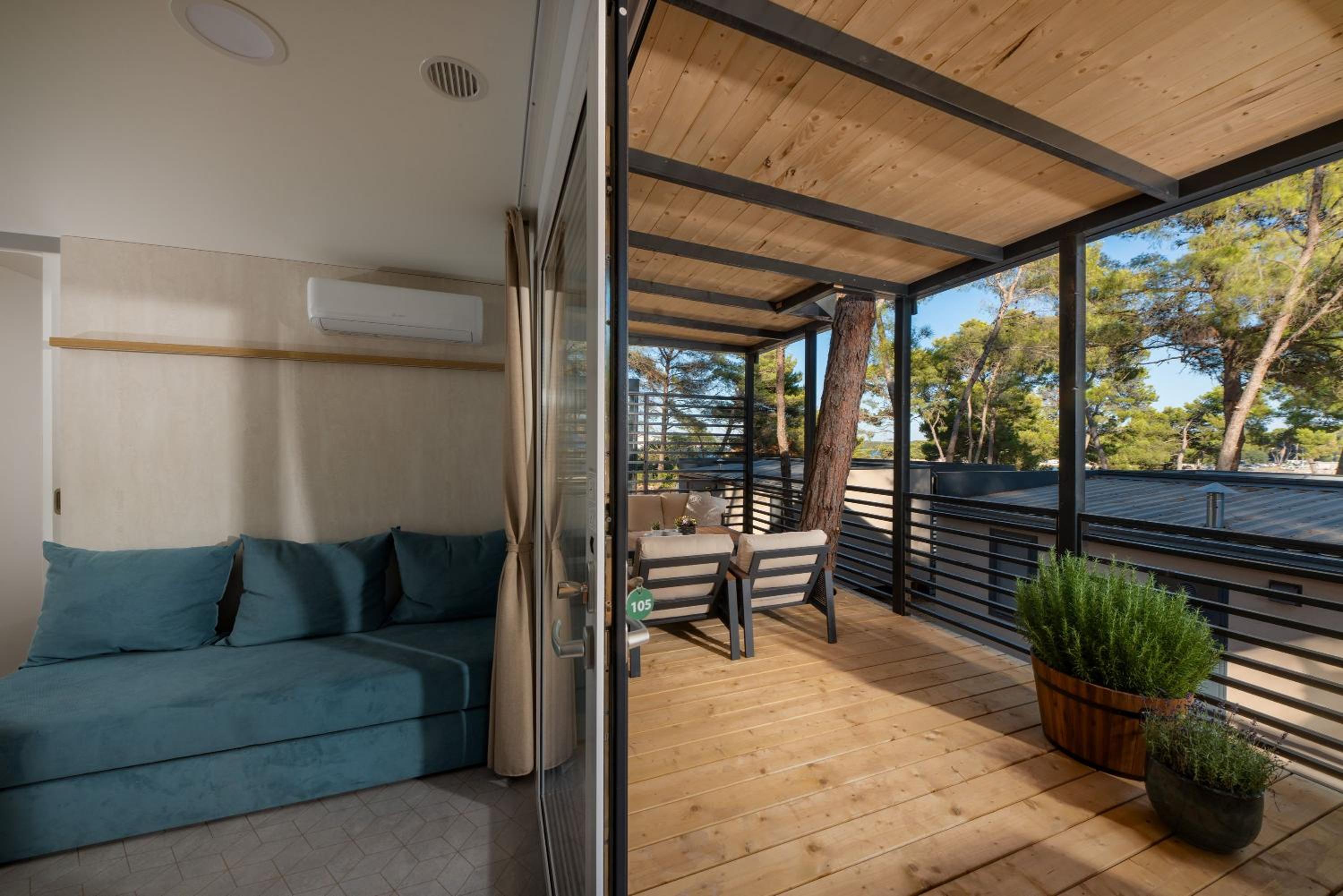 Taber Pašman – Mobile Homes view 2