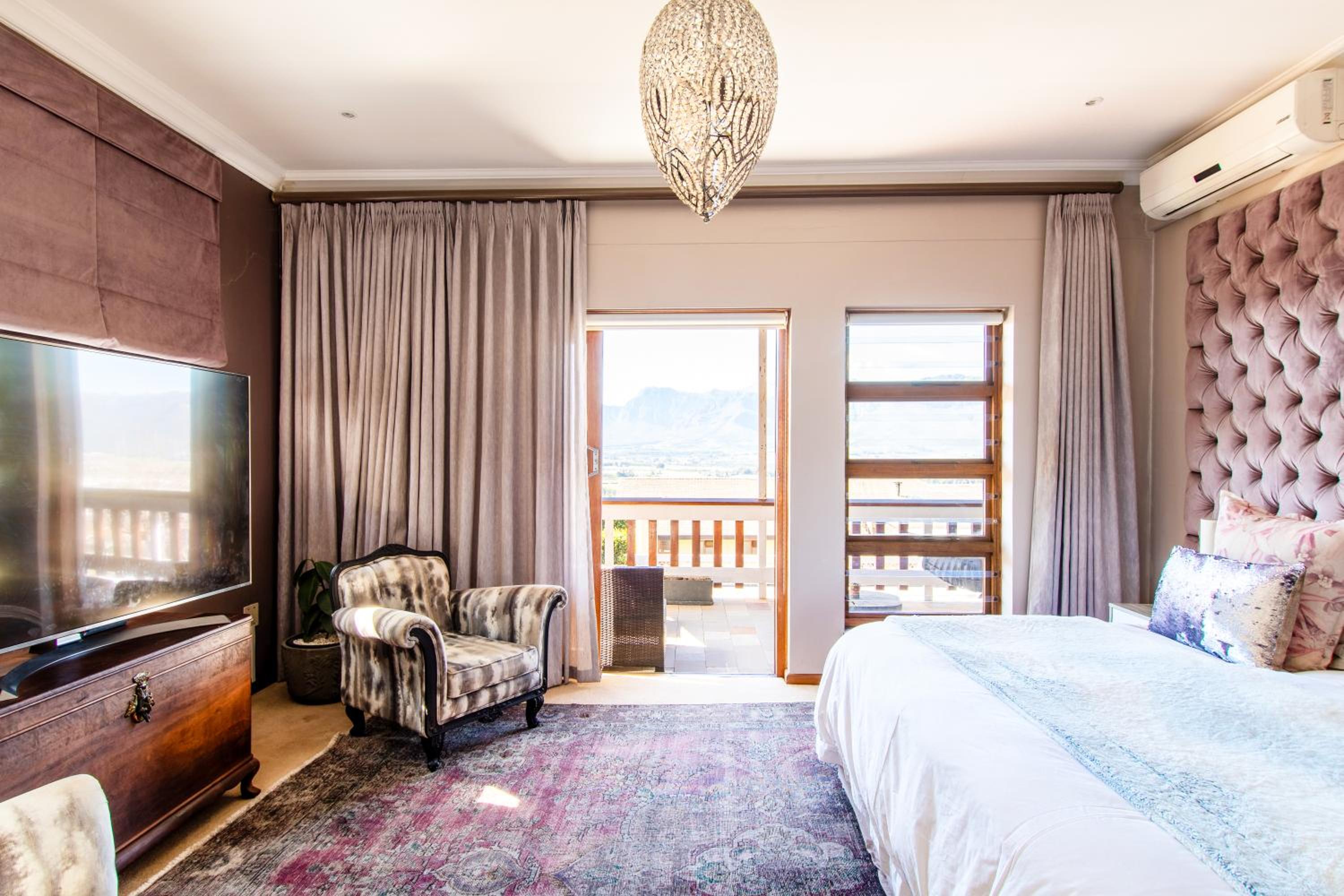 A' Queenslin Guesthouse